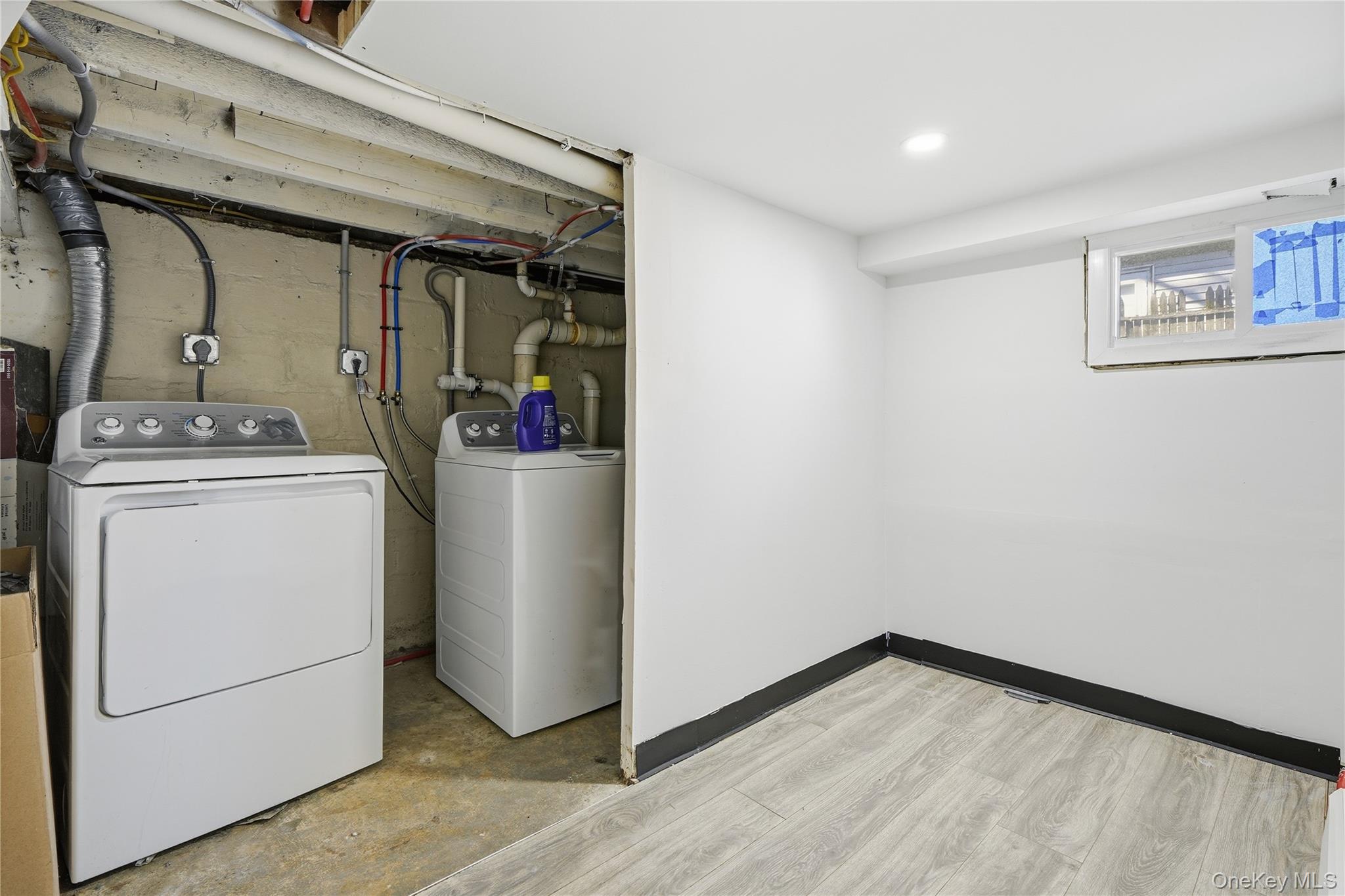 94 Commonwealth Drive – For Sale photo 7