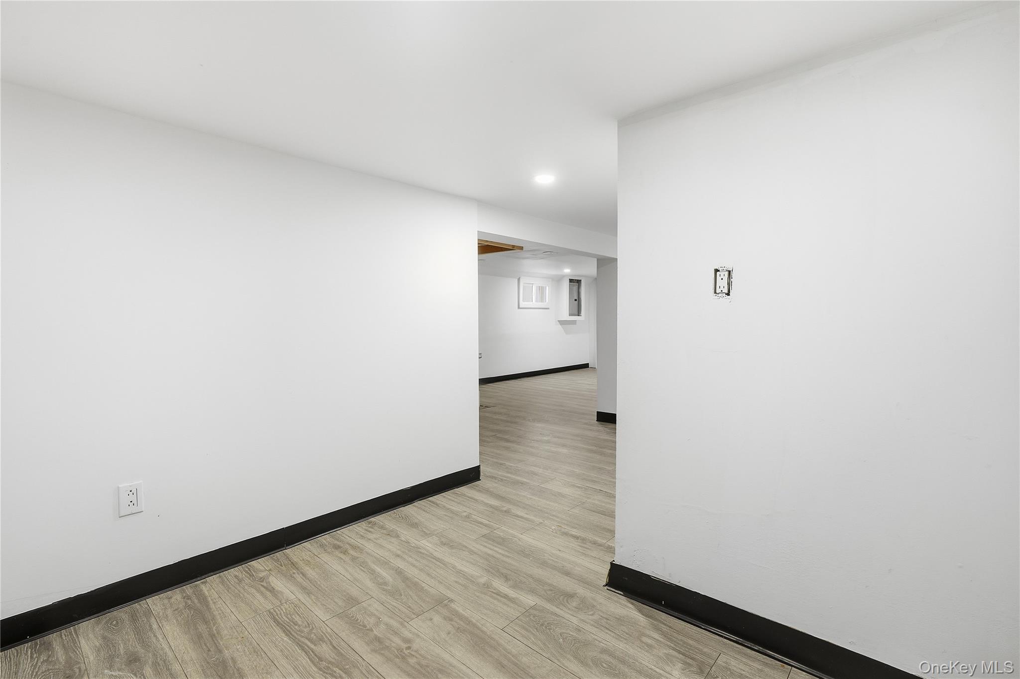 94 Commonwealth Drive – For Sale photo 11