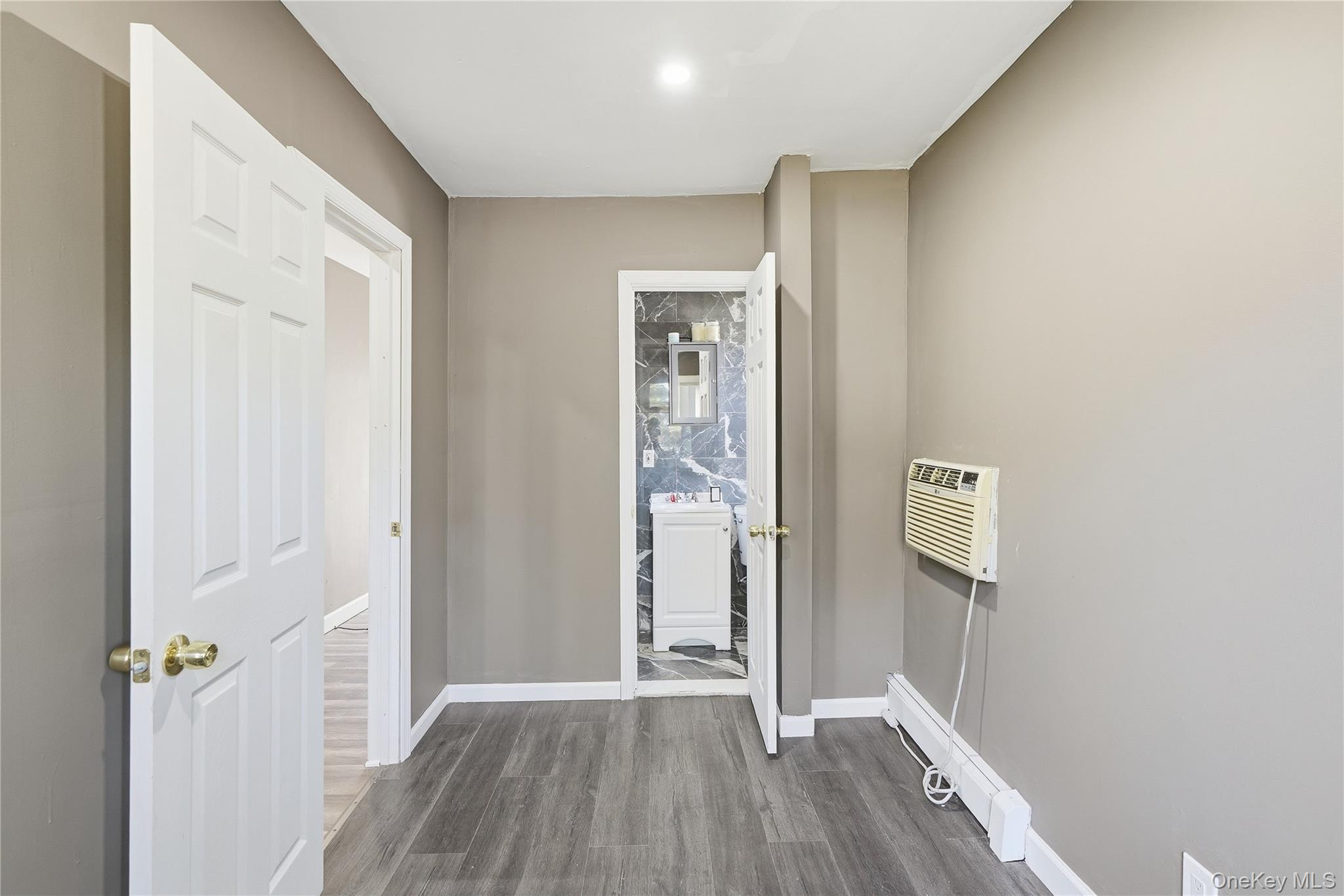 94 Commonwealth Drive – For Sale photo 23