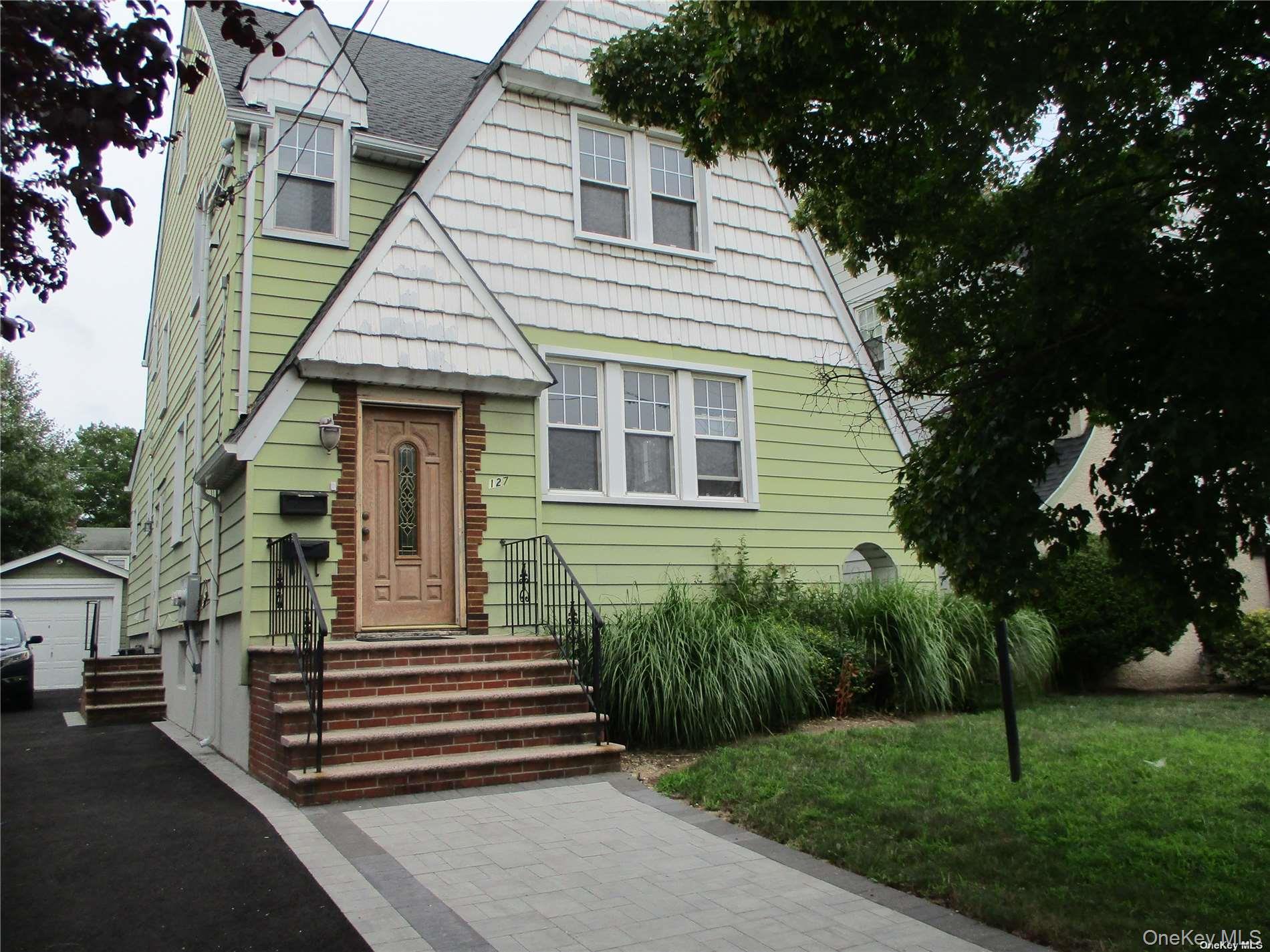 127 Gordon Rd – For Rent