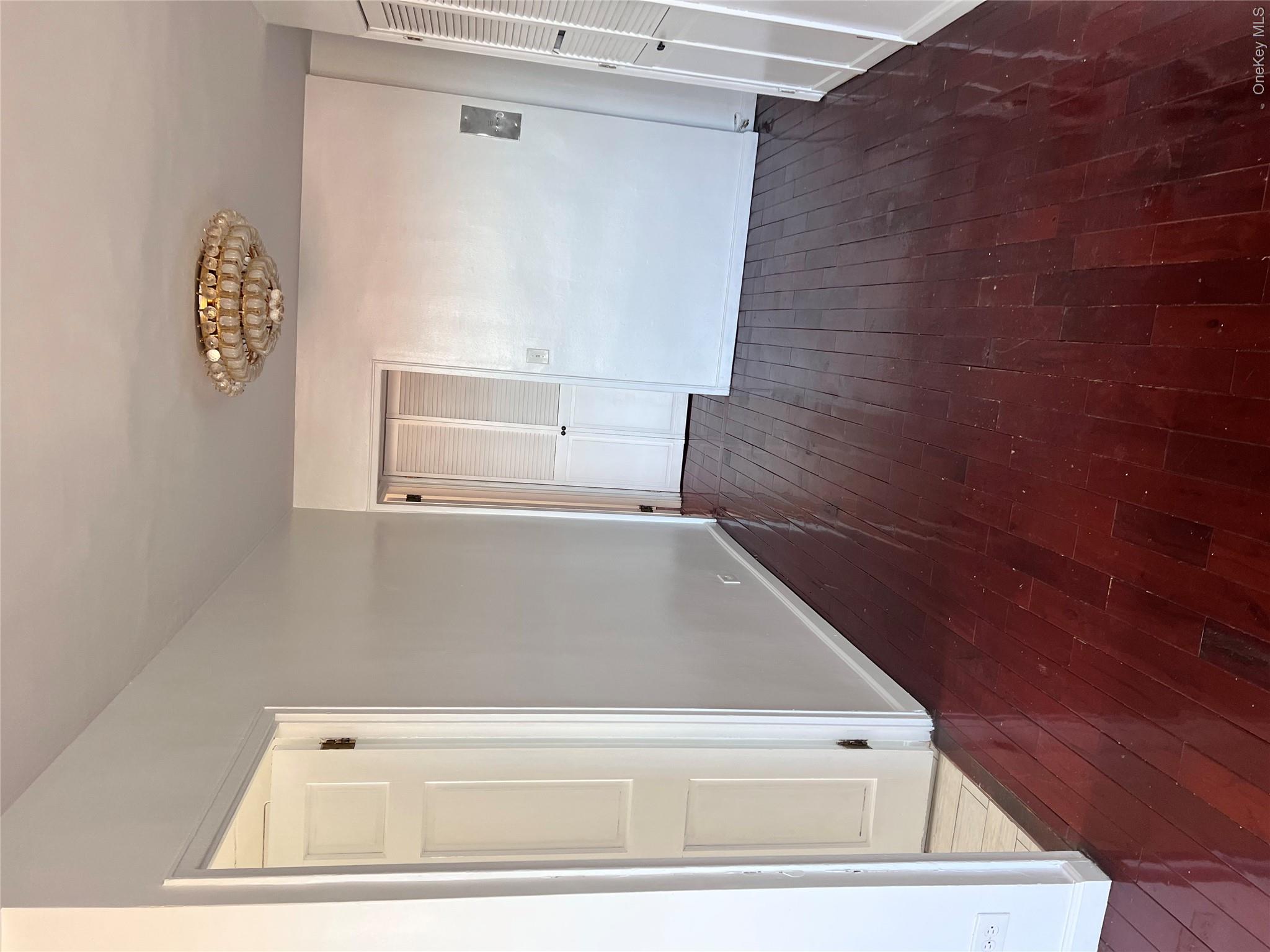 81-11 45 Ave, Unit 6D photo 4