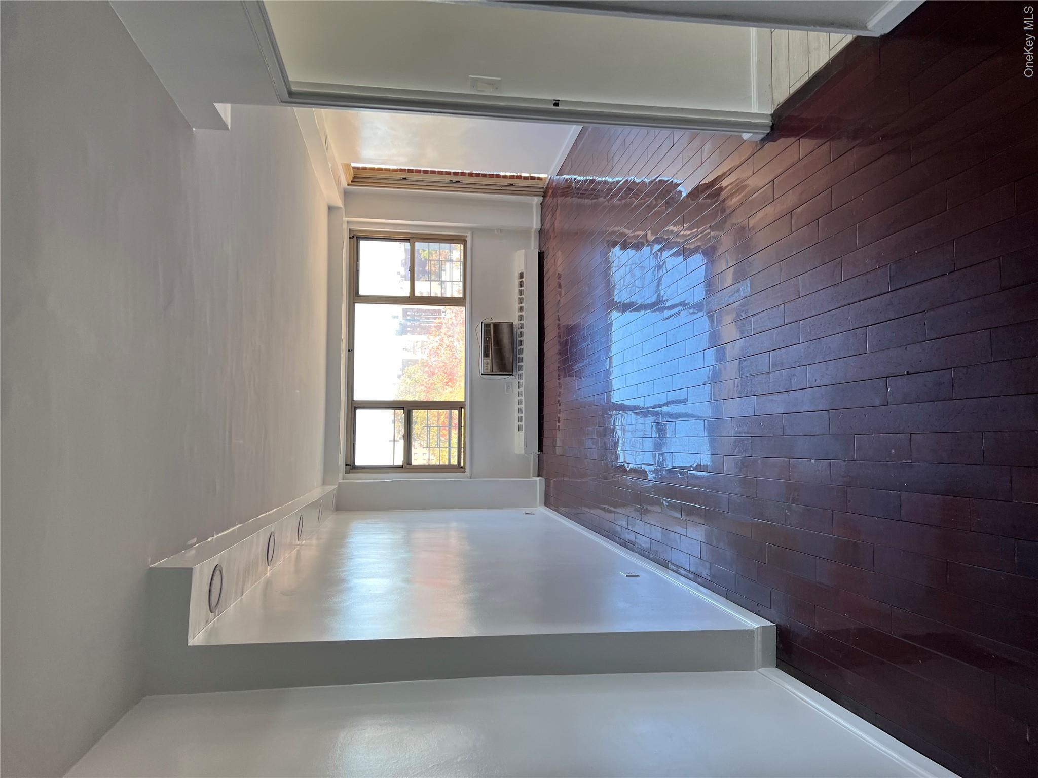 81-11 45 Ave, Unit 6D photo 6