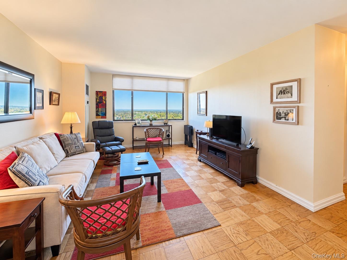 271 Grand Central Parkway, Unit 10C photo 3