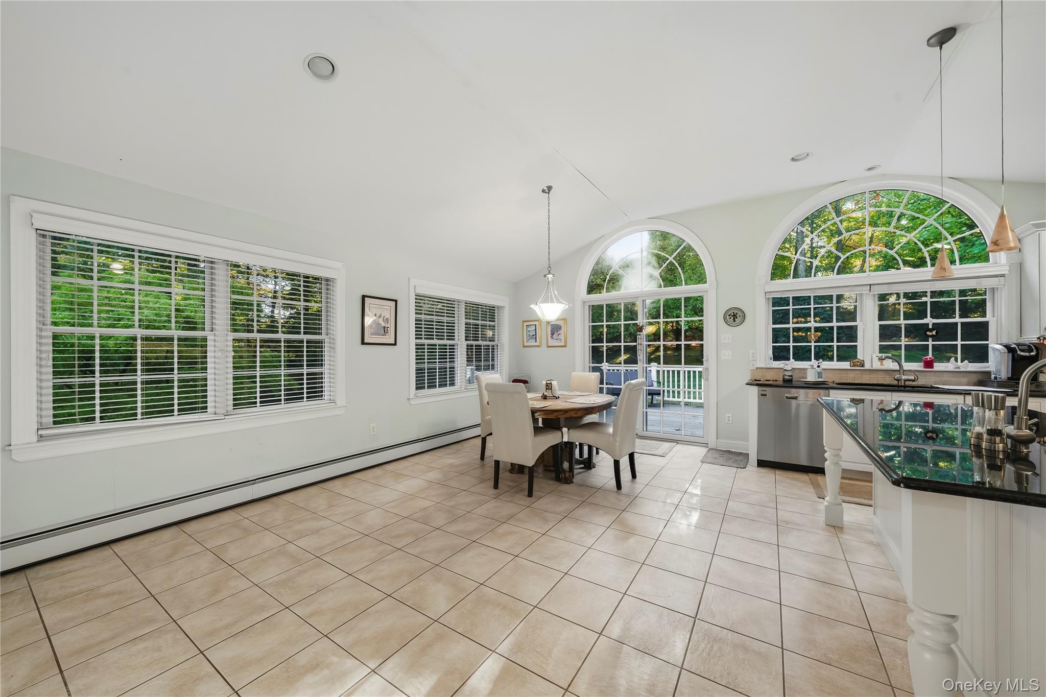 7 Almond Court – For Sale photo 14