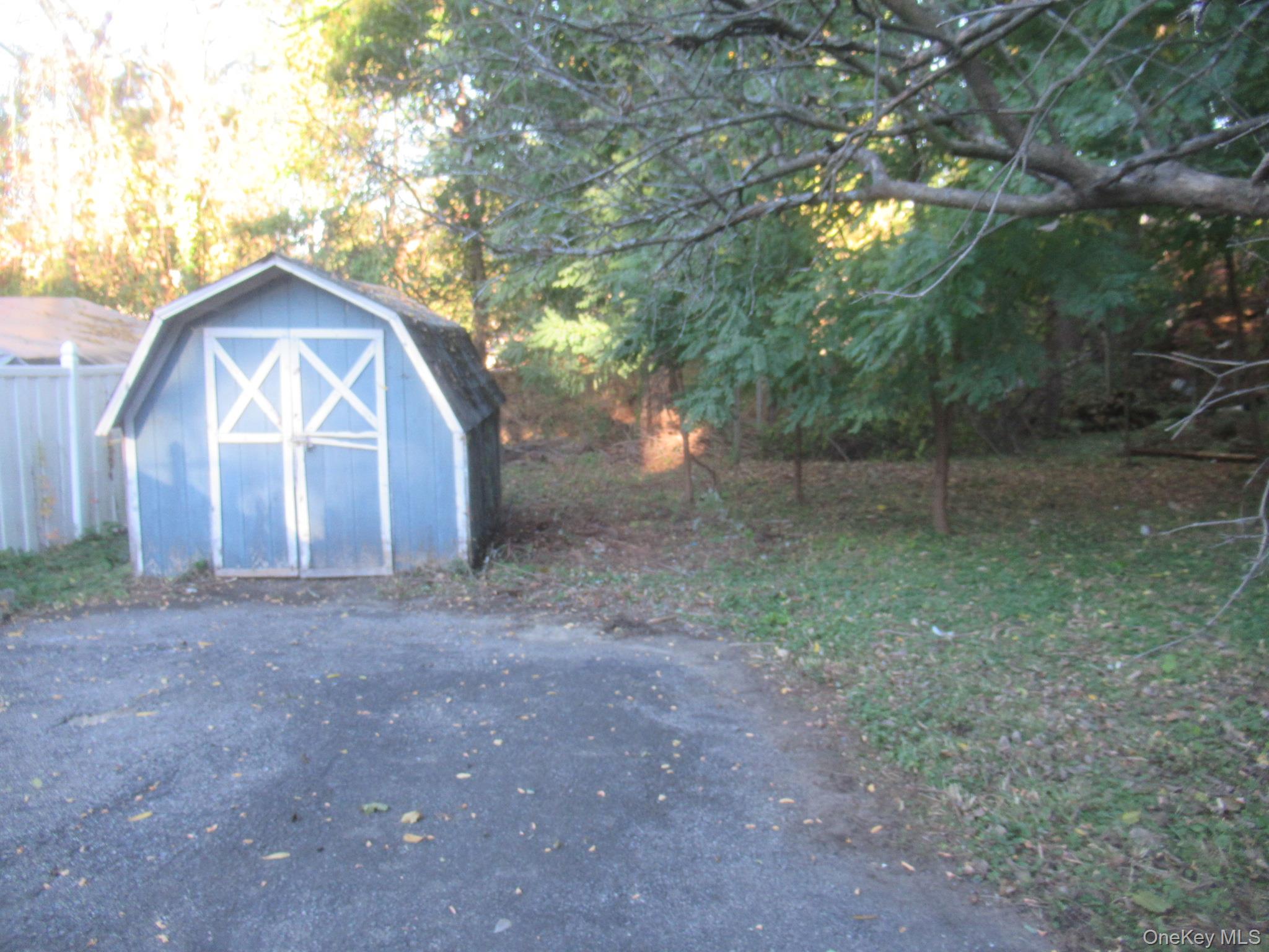 7 Streit Avenue – For Sale photo 7