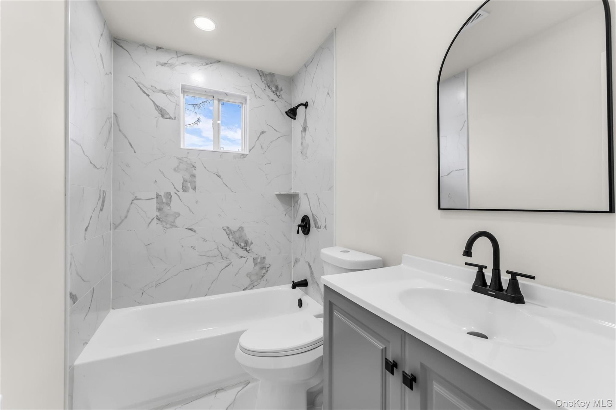 11 W Hemlock Street – For Sale photo 16