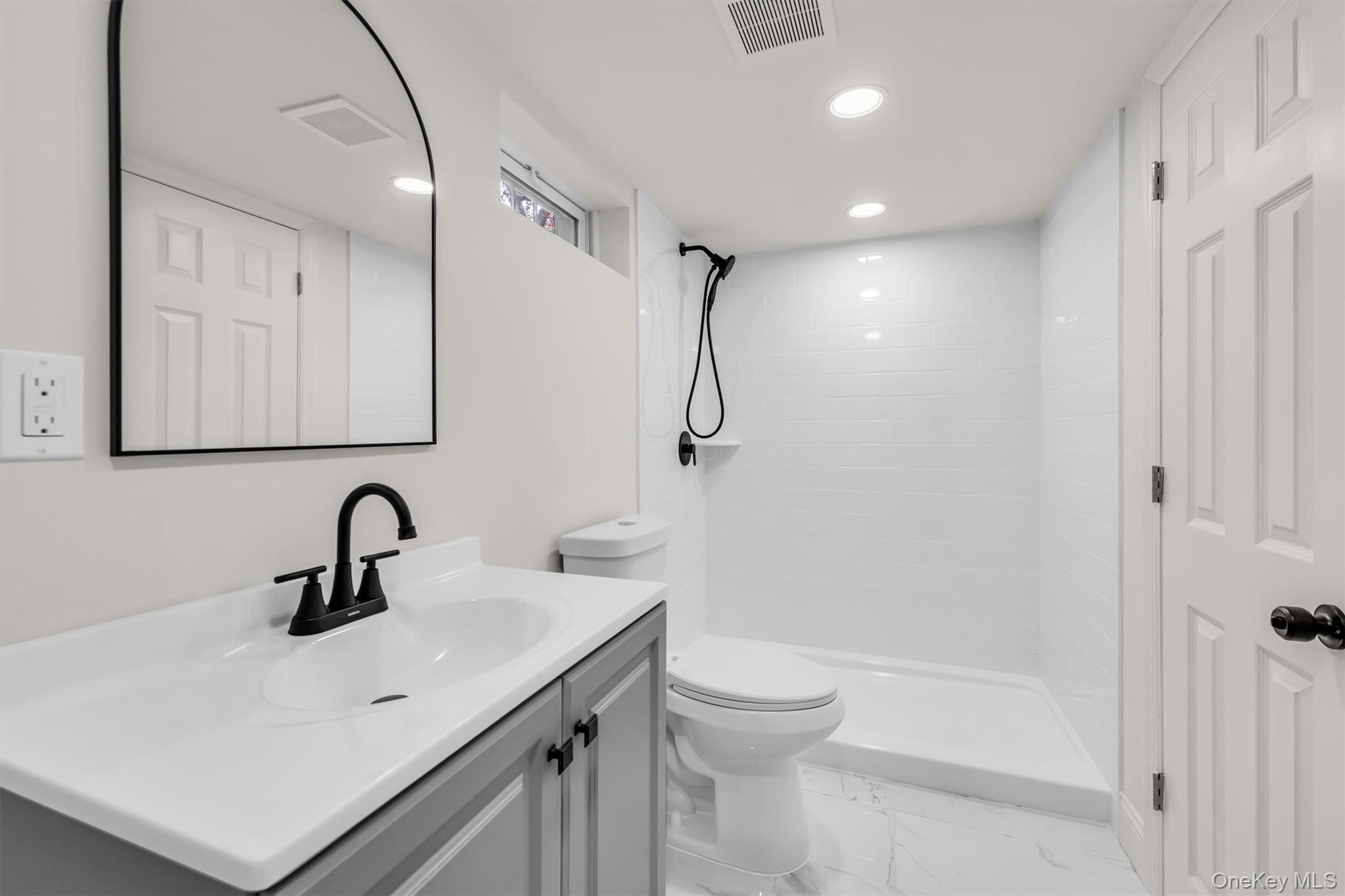 11 W Hemlock Street – For Sale photo 19