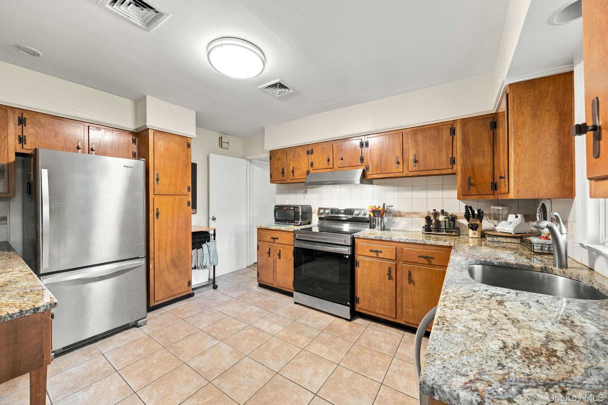 20 Fox Ridge Lane – For Sale photo 10