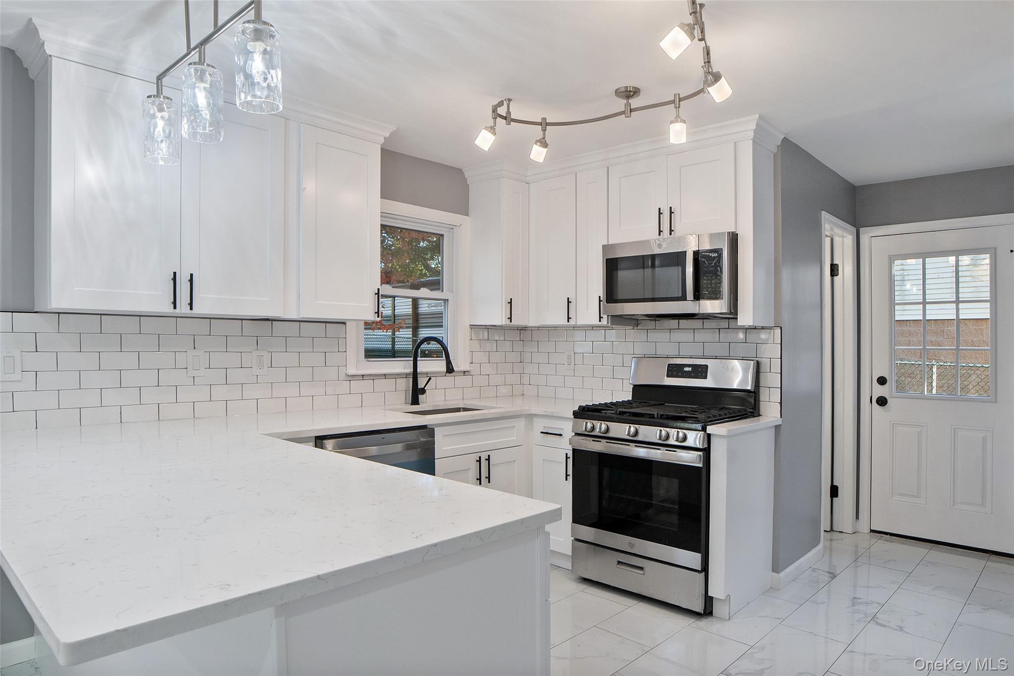 34 Lincoln Street – For Sale photo 6
