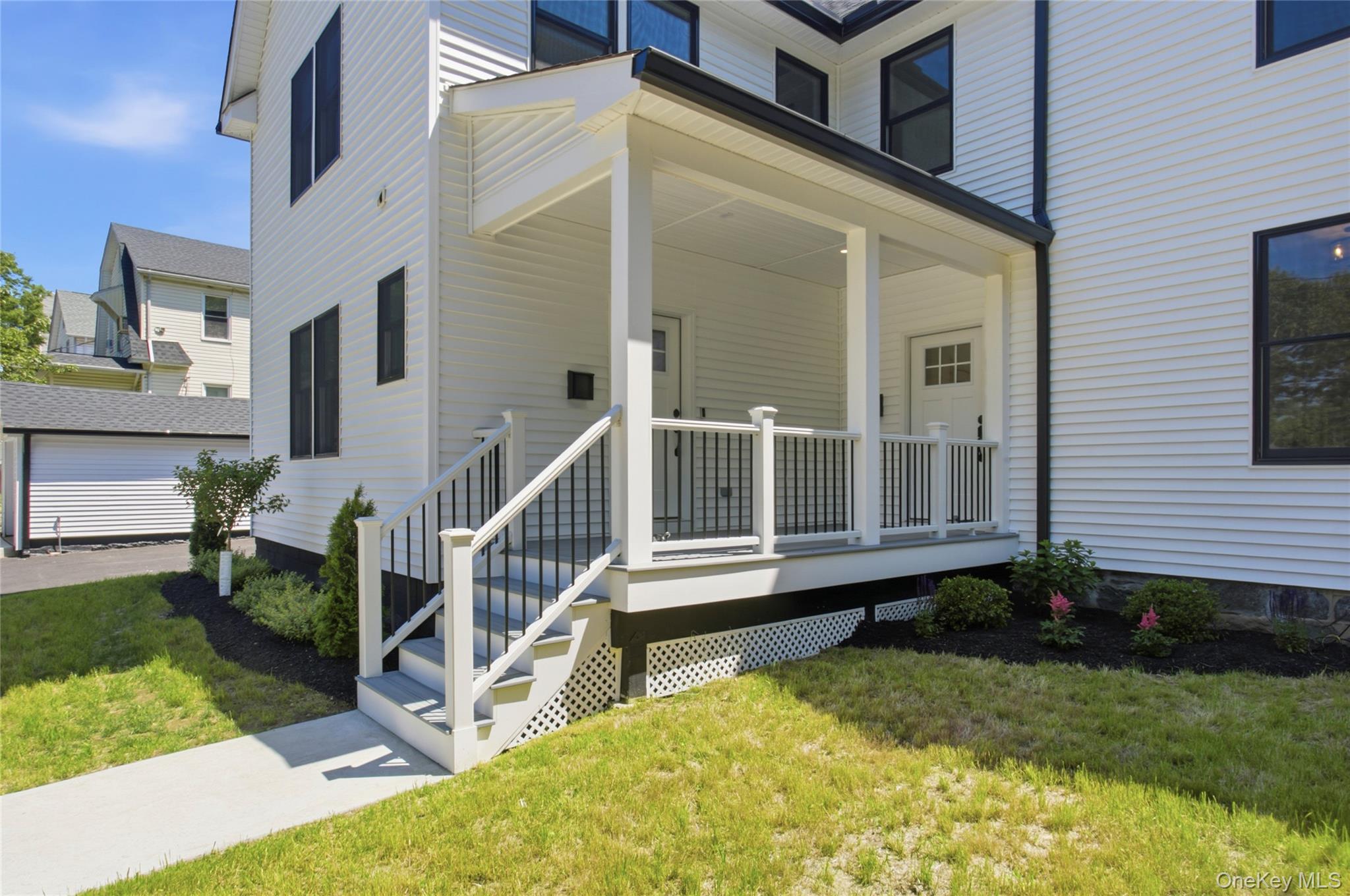 141 Forest Avenue, Unit 2 photo 2