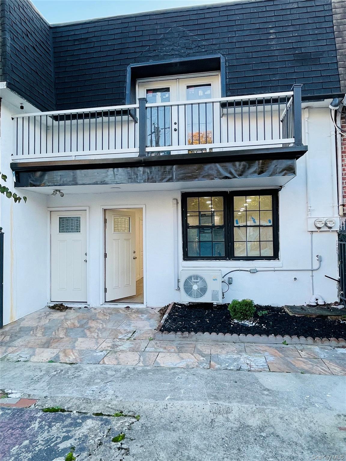 2323 Mott Avenue – For Sale photo 2