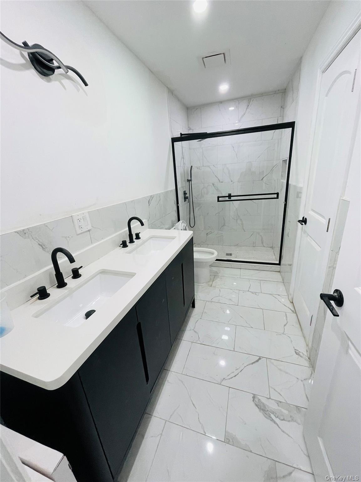 2323 Mott Avenue – For Sale photo 9