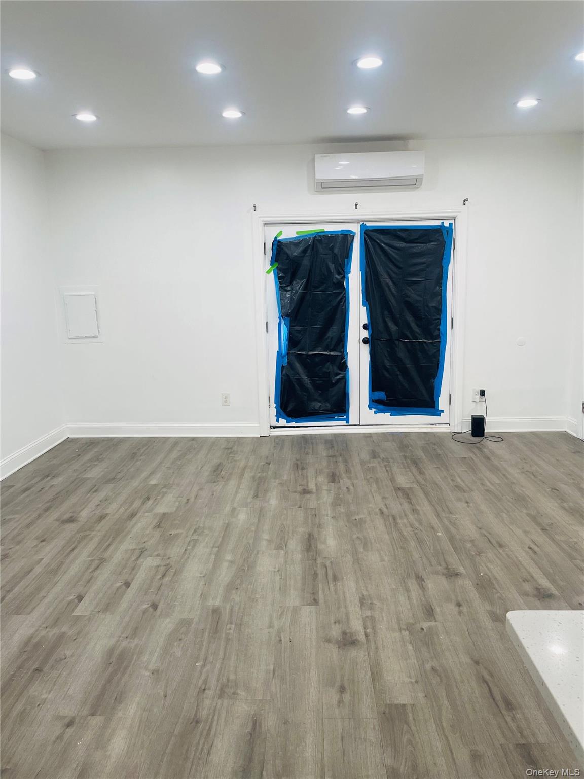 2323 Mott Avenue – For Sale photo 21