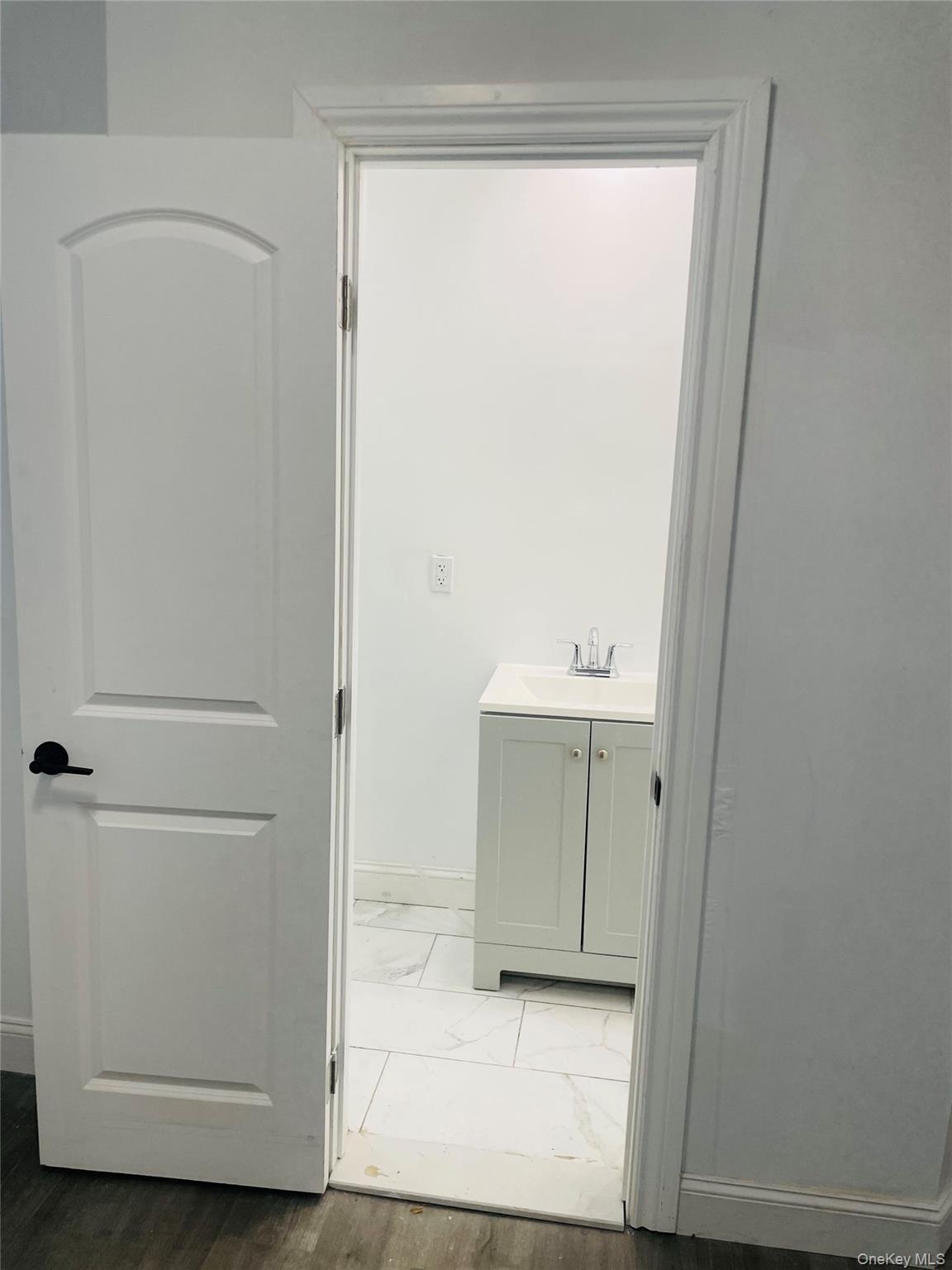2323 Mott Avenue – For Sale photo 29