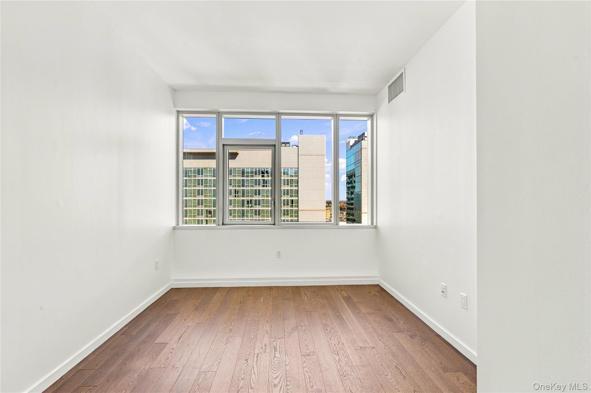 13327 39th Avenue, Unit 12G photo 7