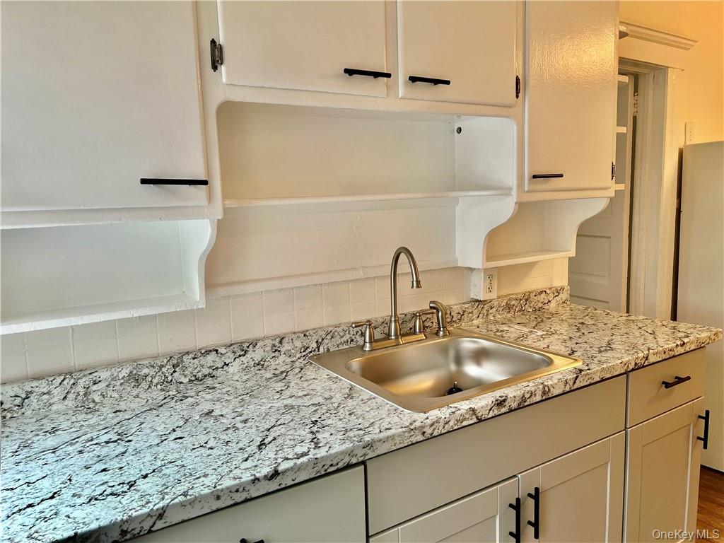 1 Dewitt Street – For Rent photo 4