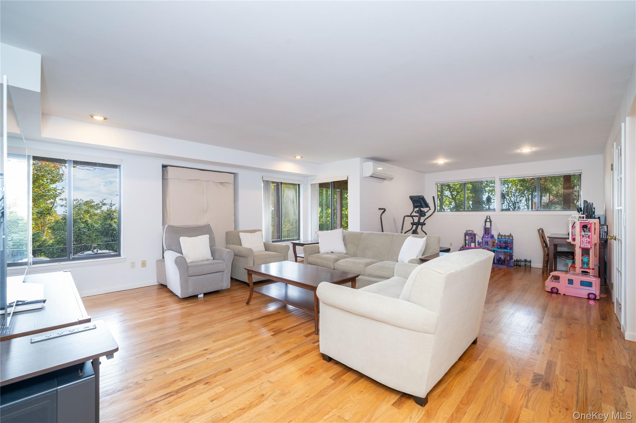 8 Heritage Drive – For Sale photo 22