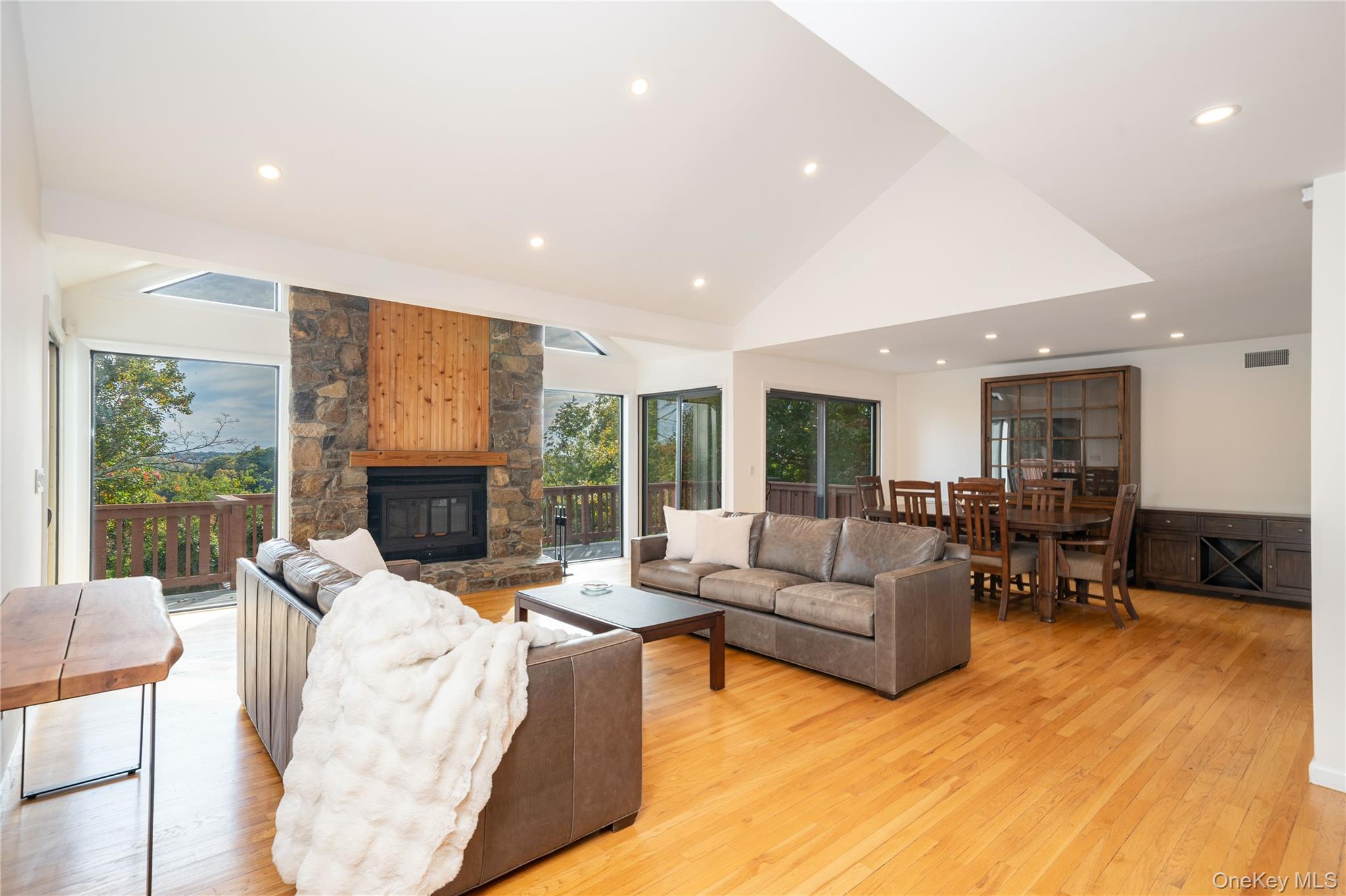 8 Heritage Drive – For Sale photo 6