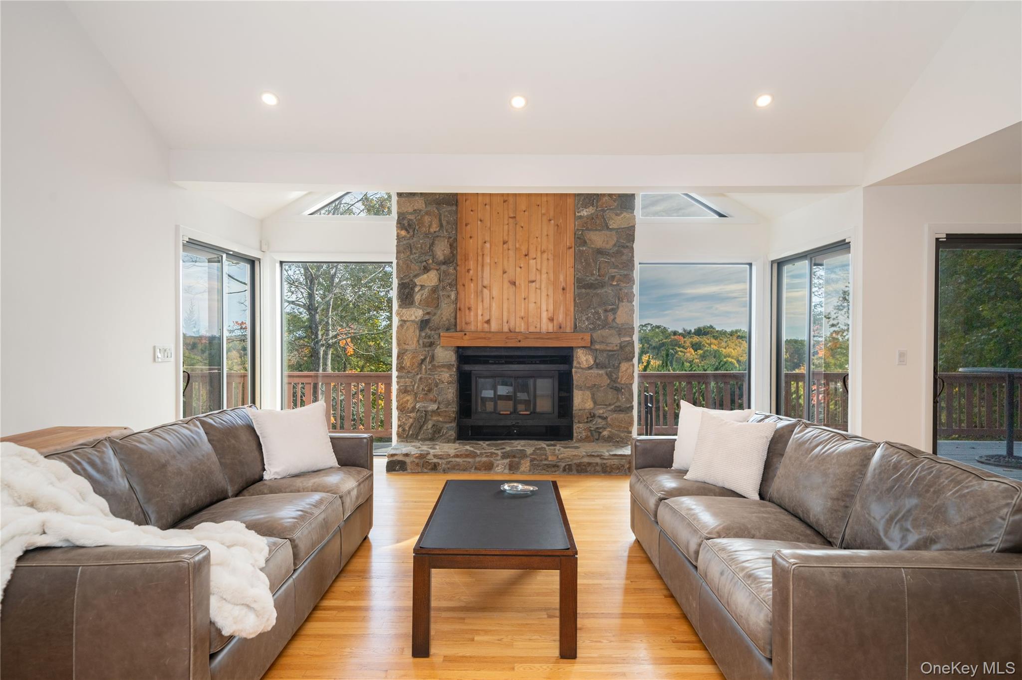 8 Heritage Drive – For Sale photo 5