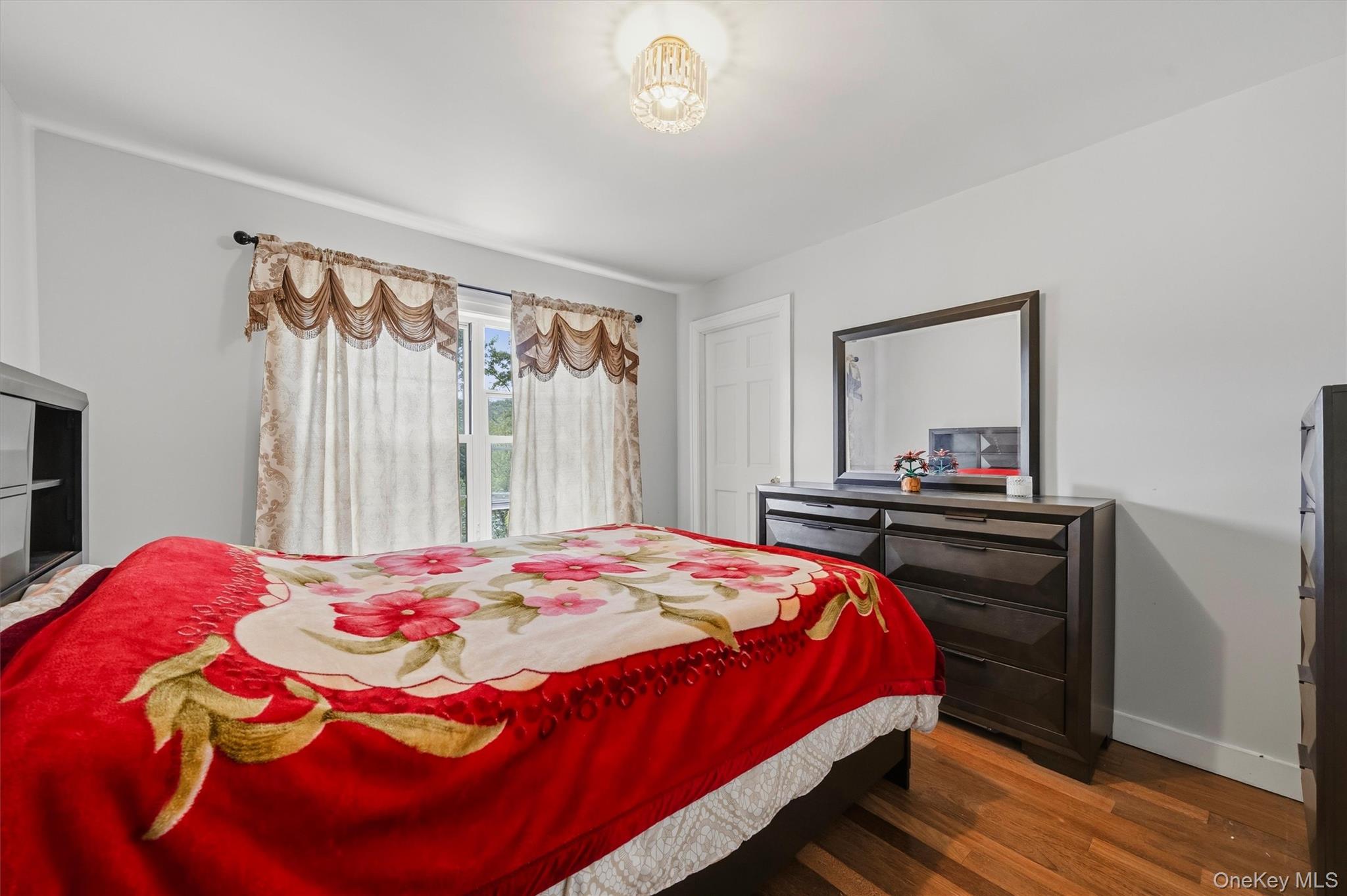 556 Lakes Road – For Sale photo 28