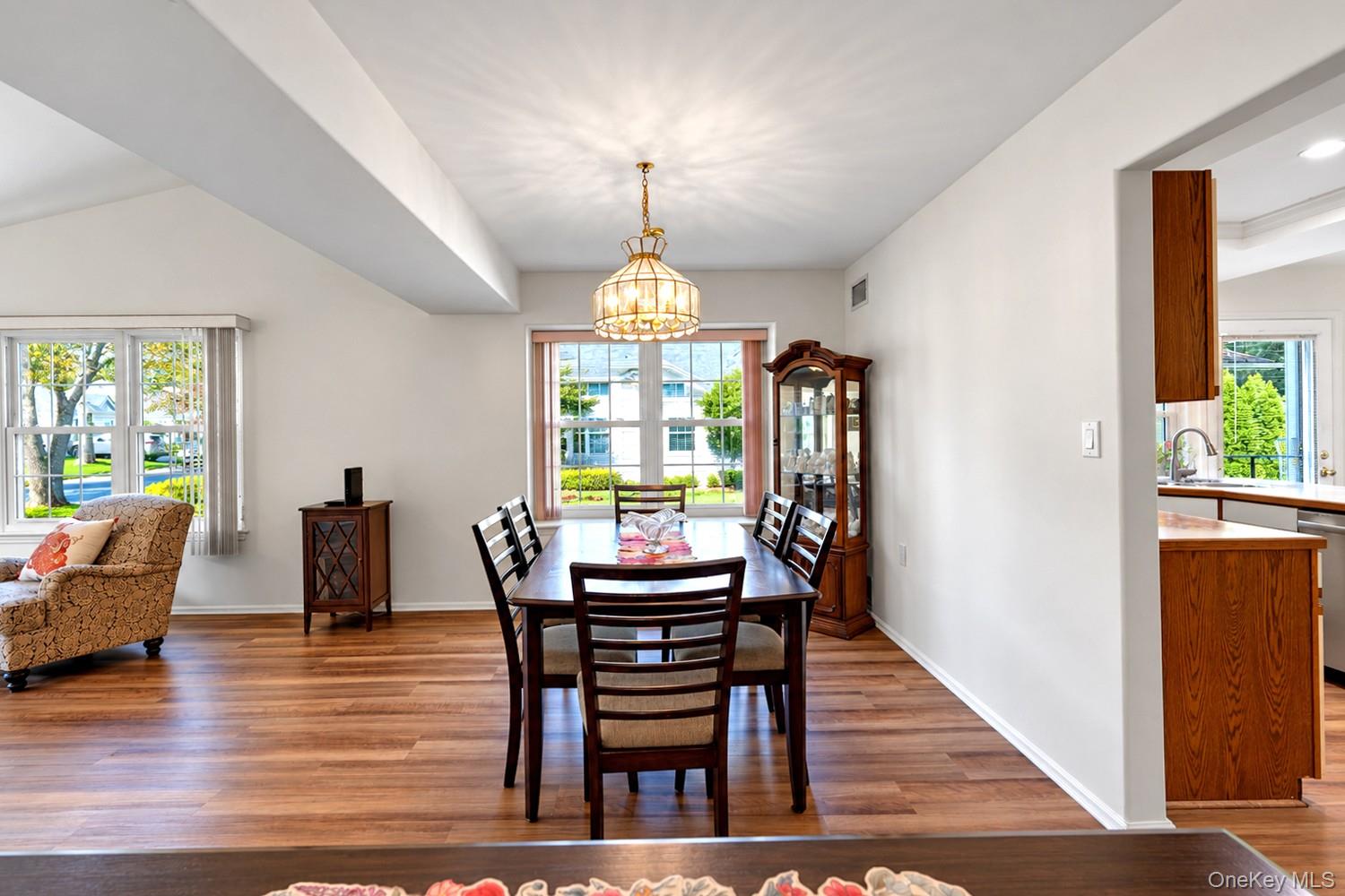 277 Glen Drive – For Sale photo 6