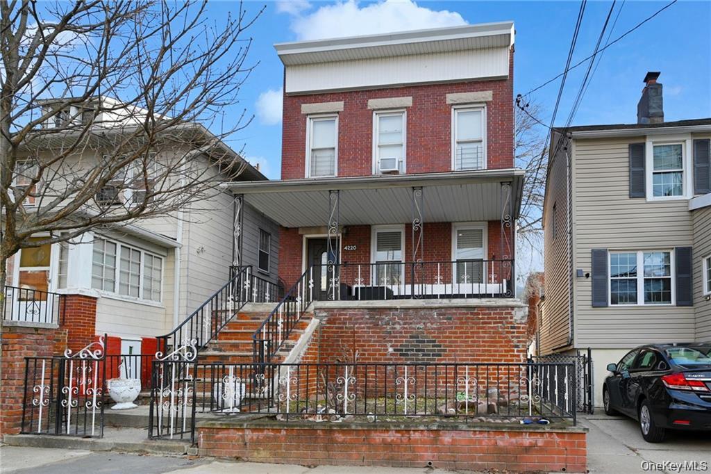 4220 Herkimer Place, Unit 1