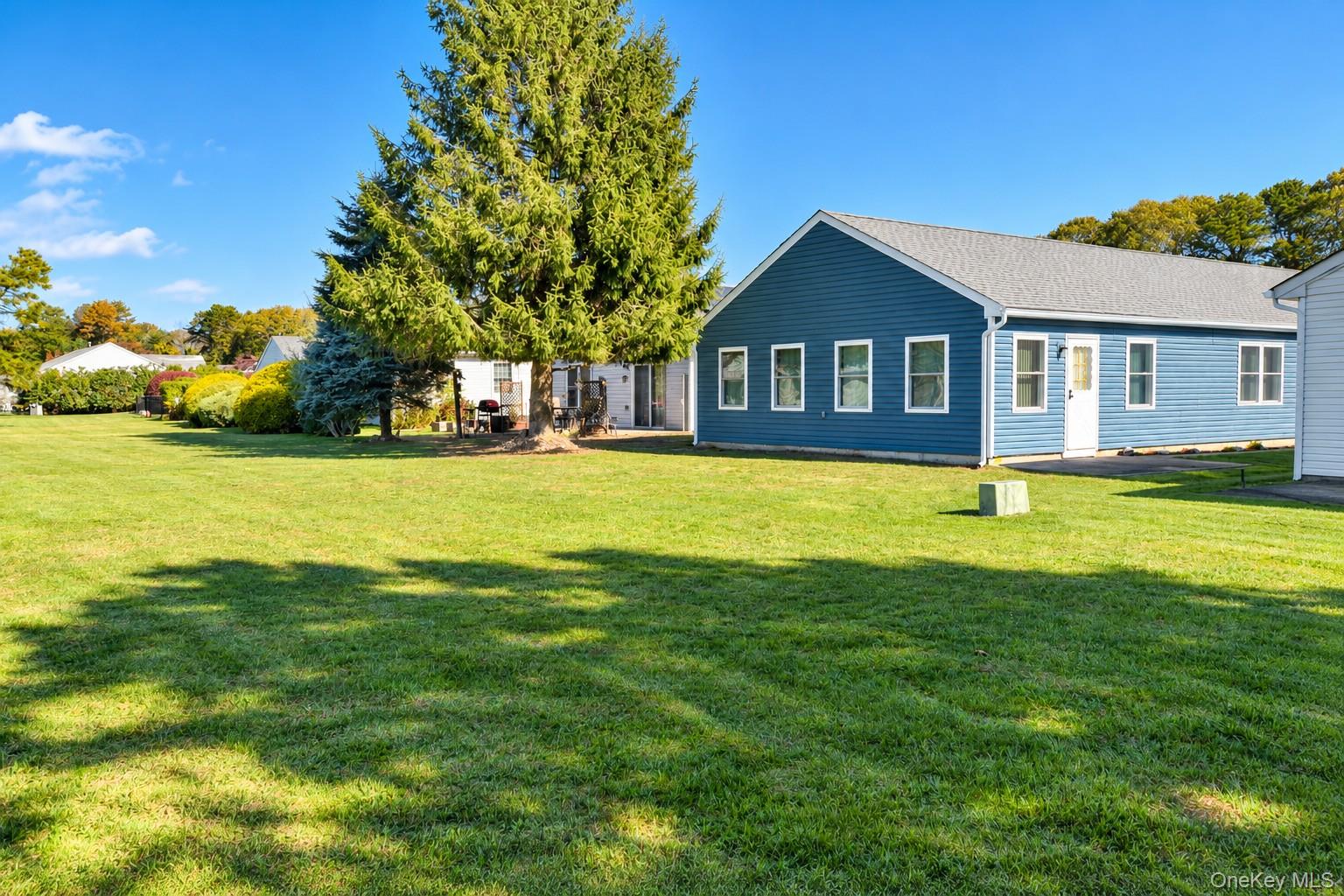 5147 Village Circle E – For Sale photo 22