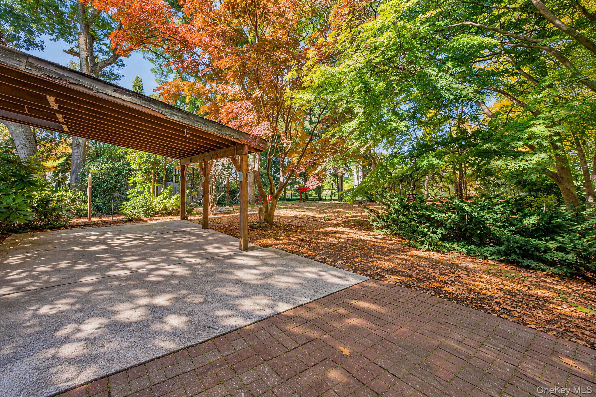 563 Johnson Avenue – For Sale photo 30