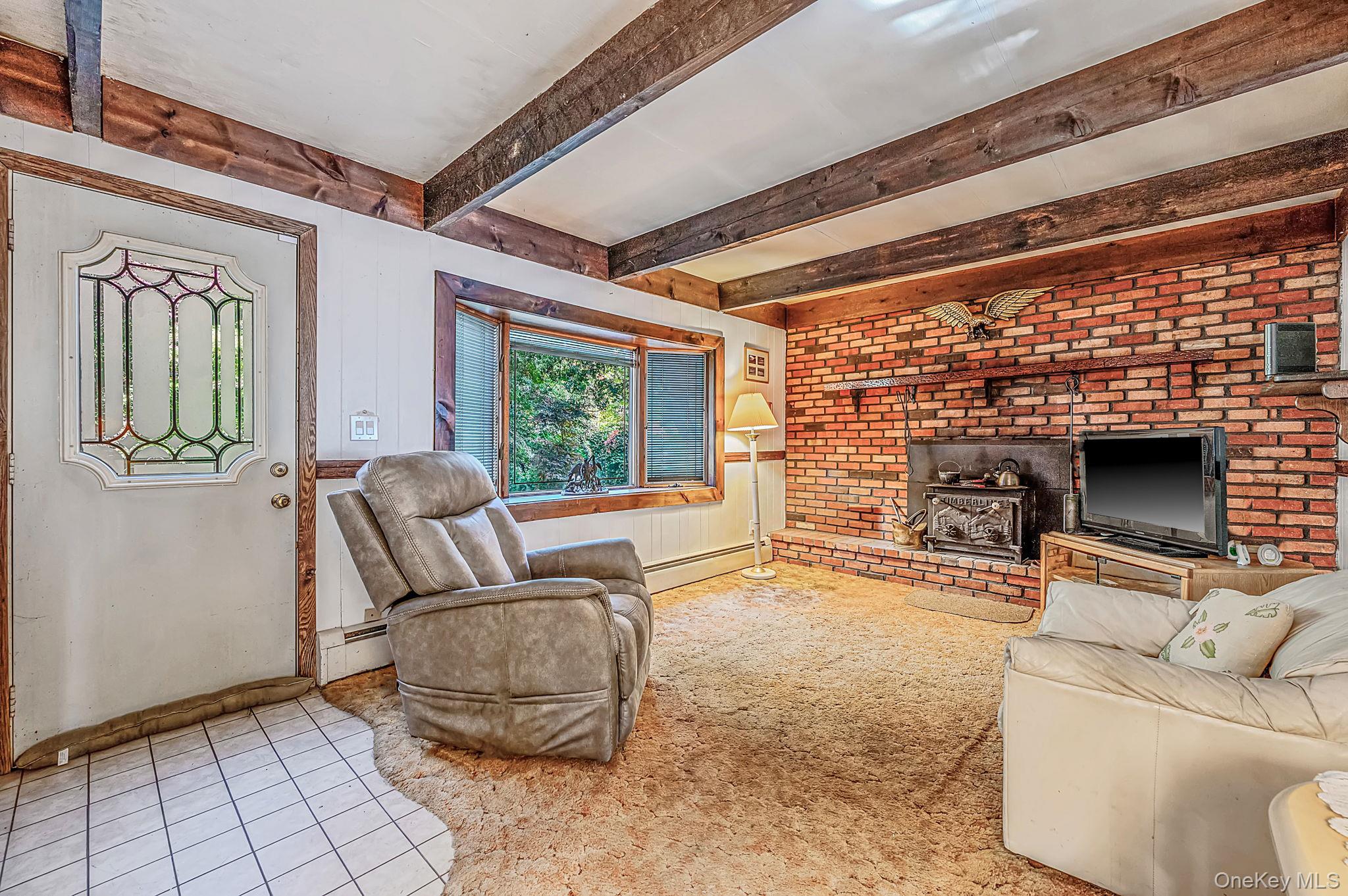 563 Johnson Avenue – For Sale photo 8