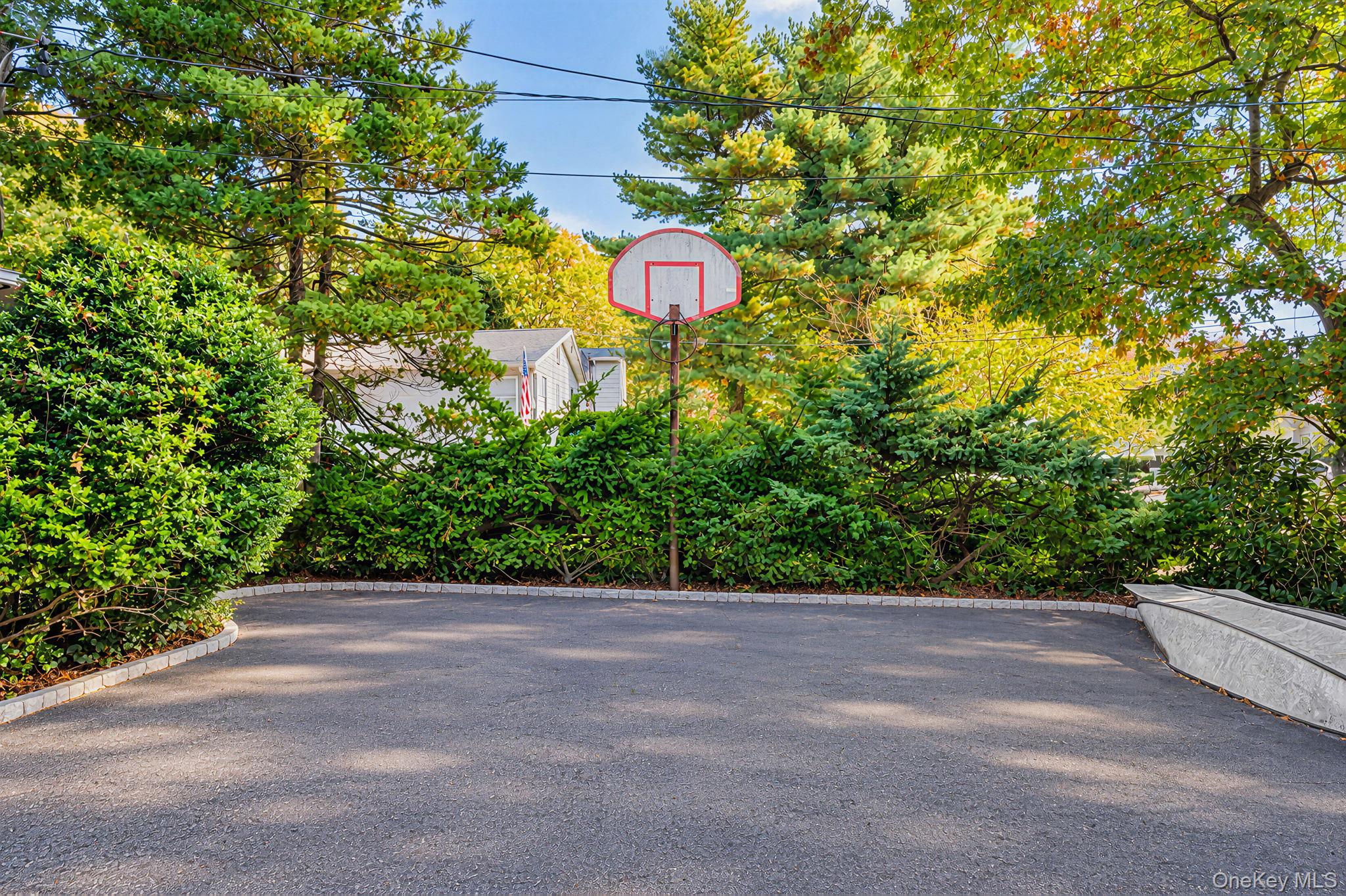 563 Johnson Avenue – For Sale photo 29