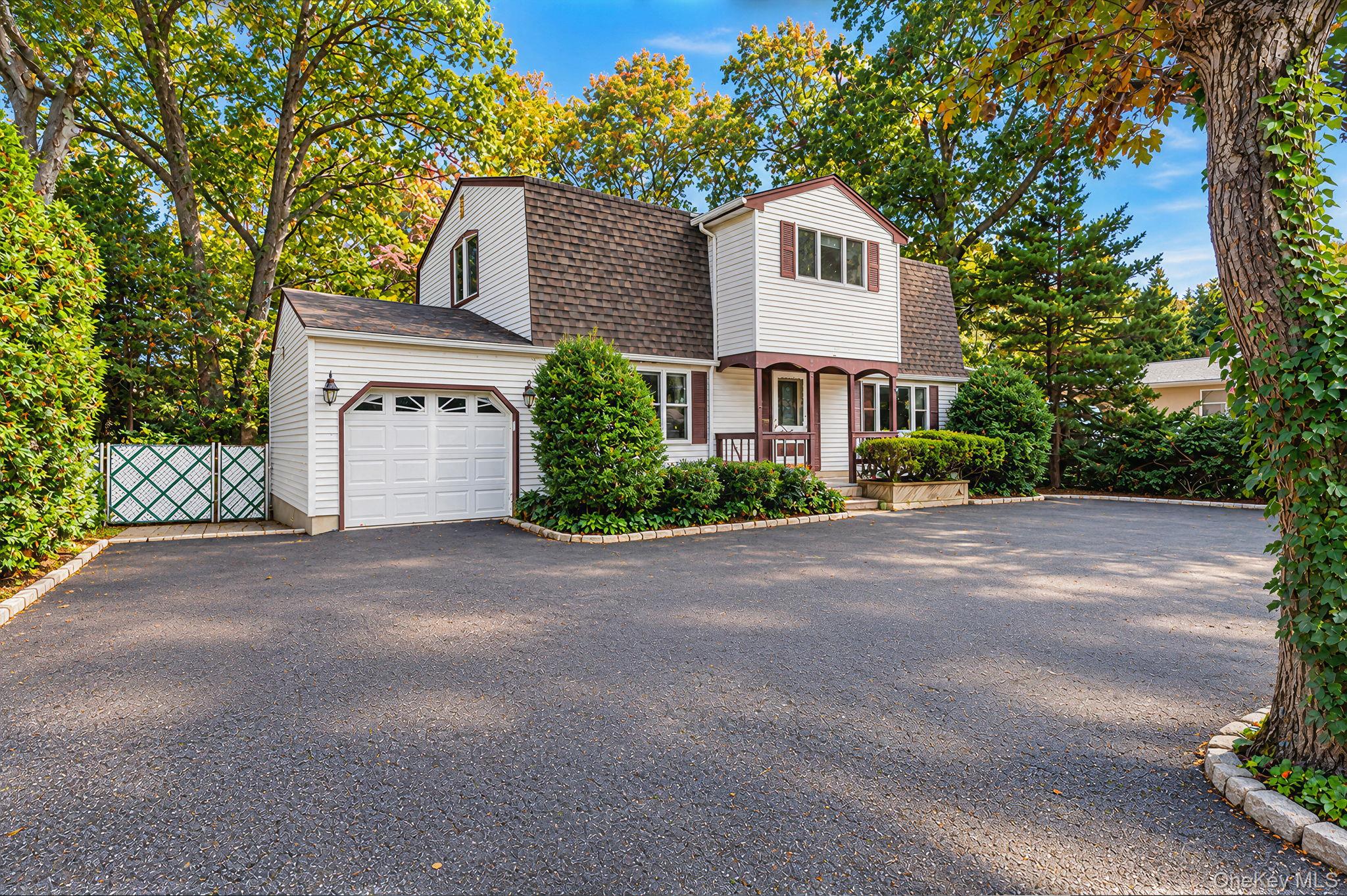 563 Johnson Avenue – For Sale photo 2