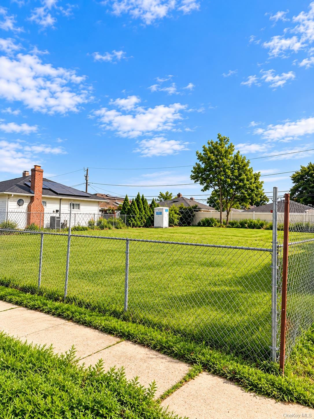 2419 Cedar Street – For Sale