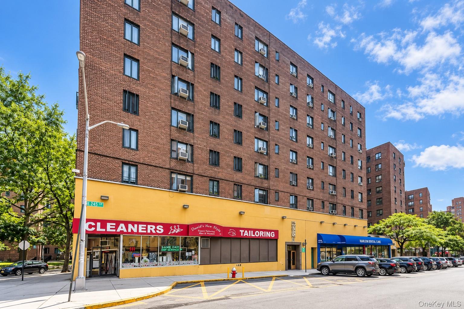 1490 East Avenue, Unit 4A