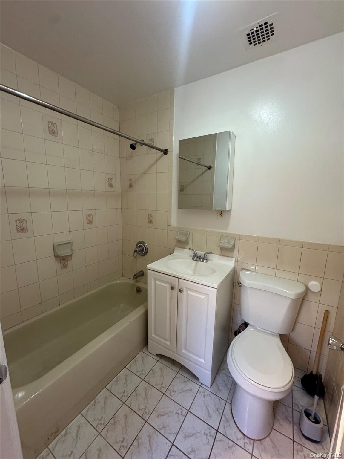 514 E 53rd Street – For Rent photo 9