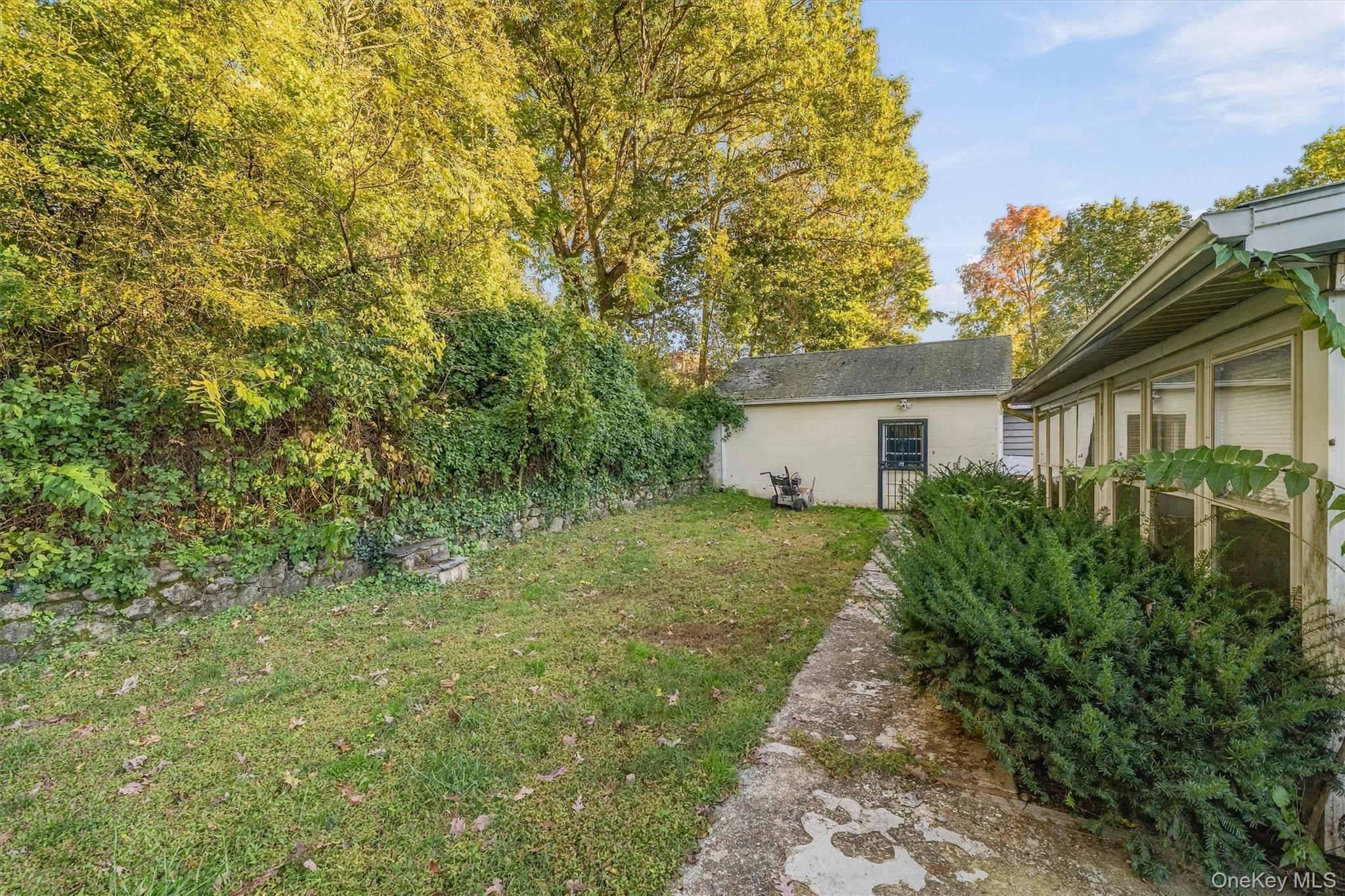 8 Hampton Place – For Sale photo 4