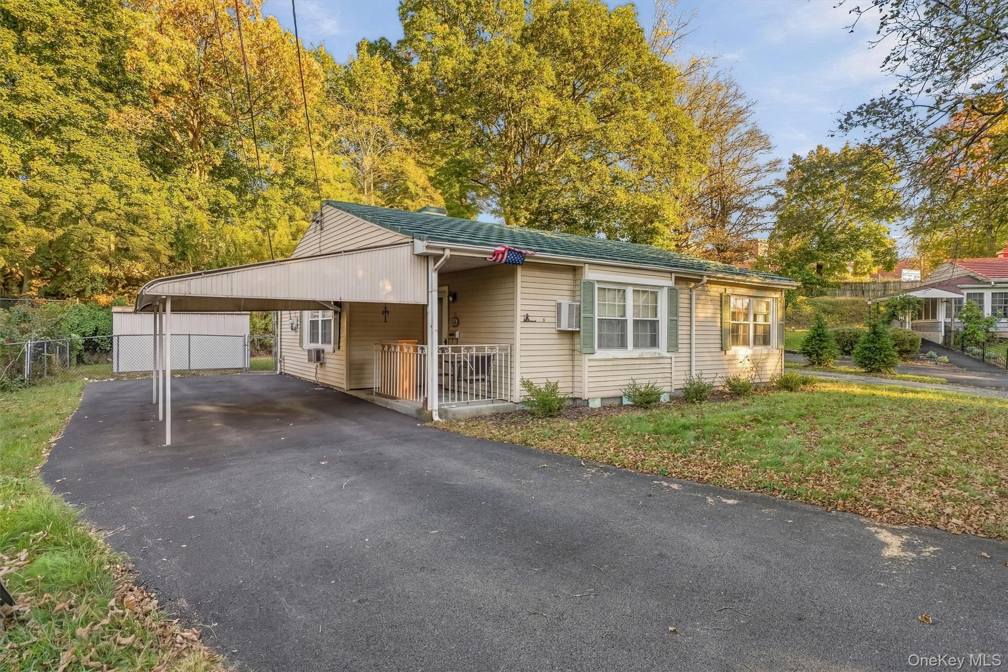 8 Hampton Place – For Sale photo 3