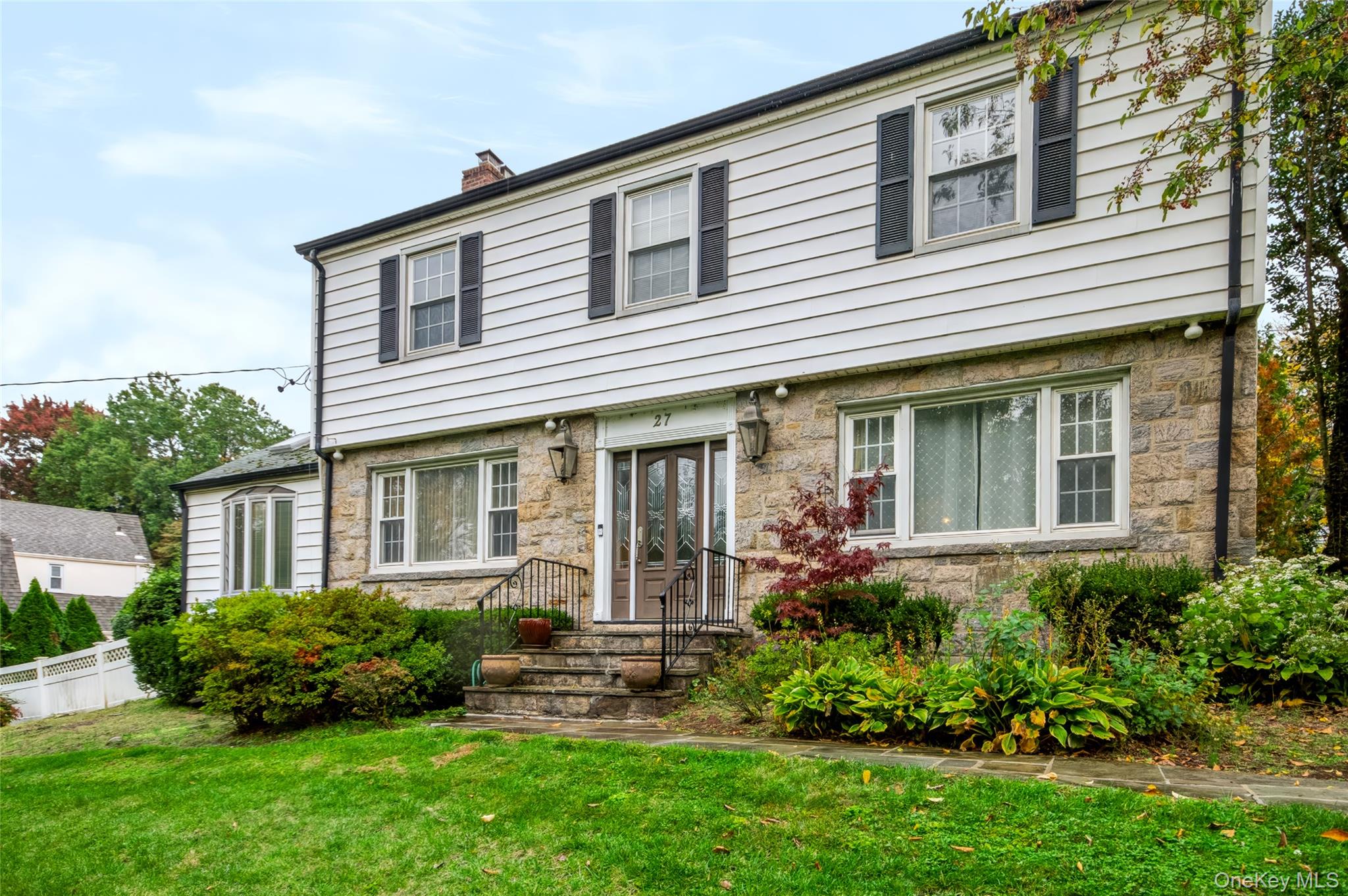 27 Parkview Drive – For Sale photo 2