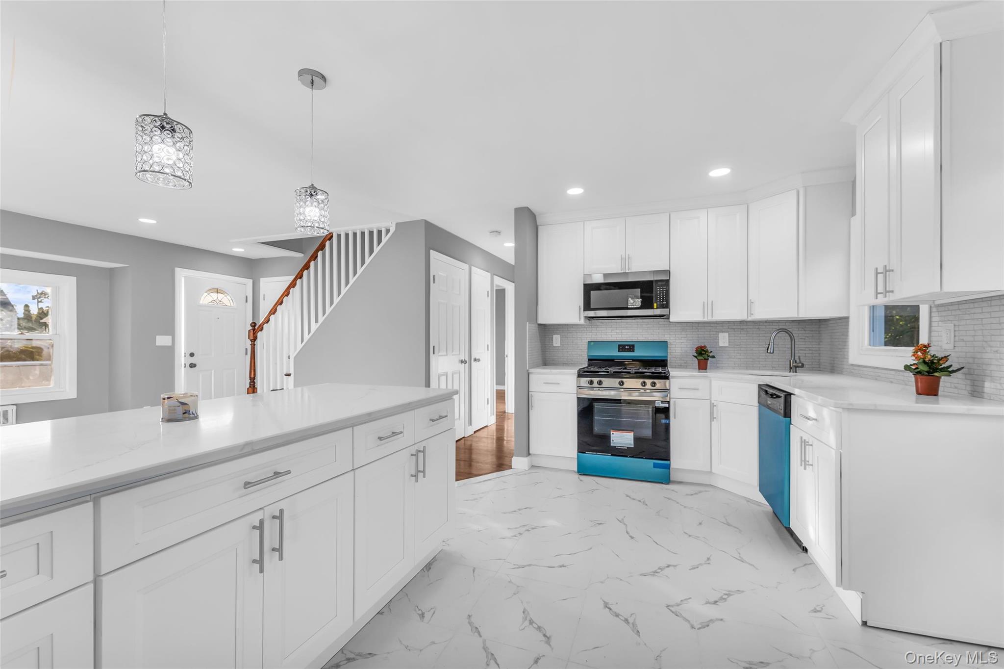 454 N Indiana Avenue – For Sale photo 4