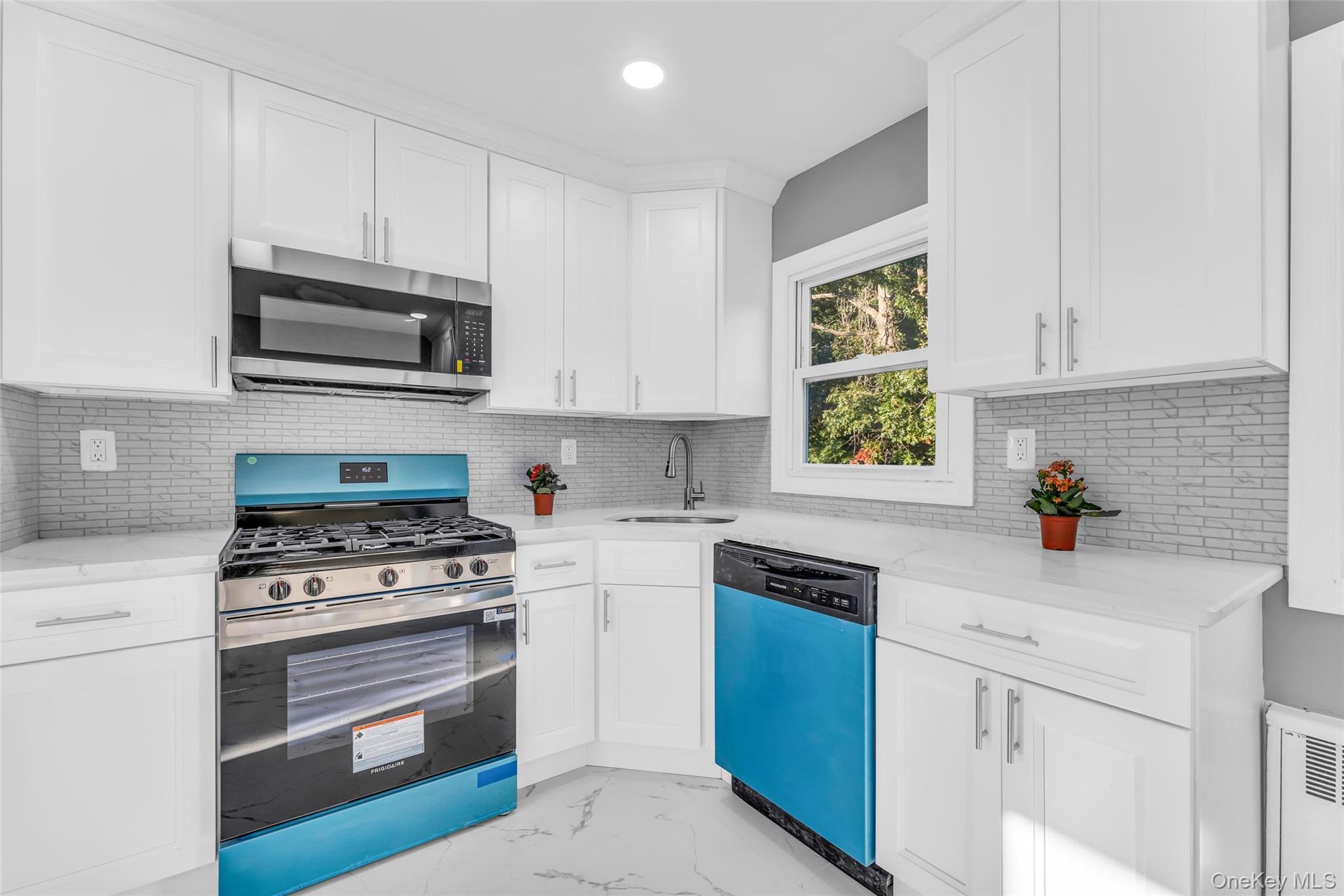 454 N Indiana Avenue – For Sale photo 7