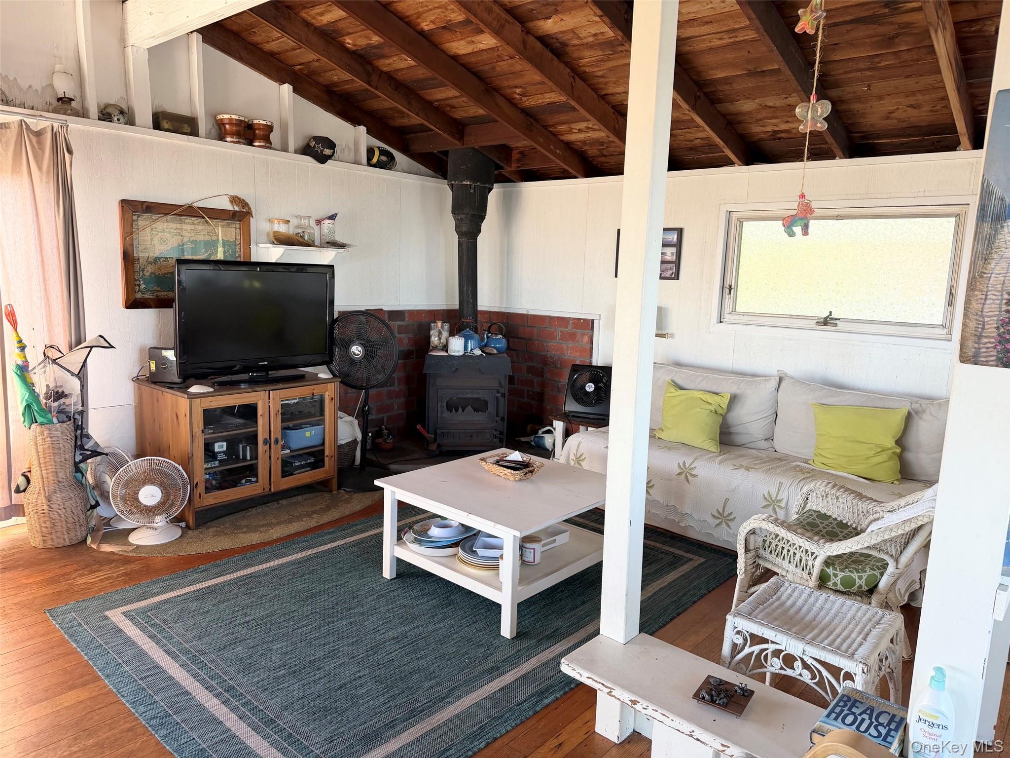 12 Whalebone Walk – For Sale photo 8