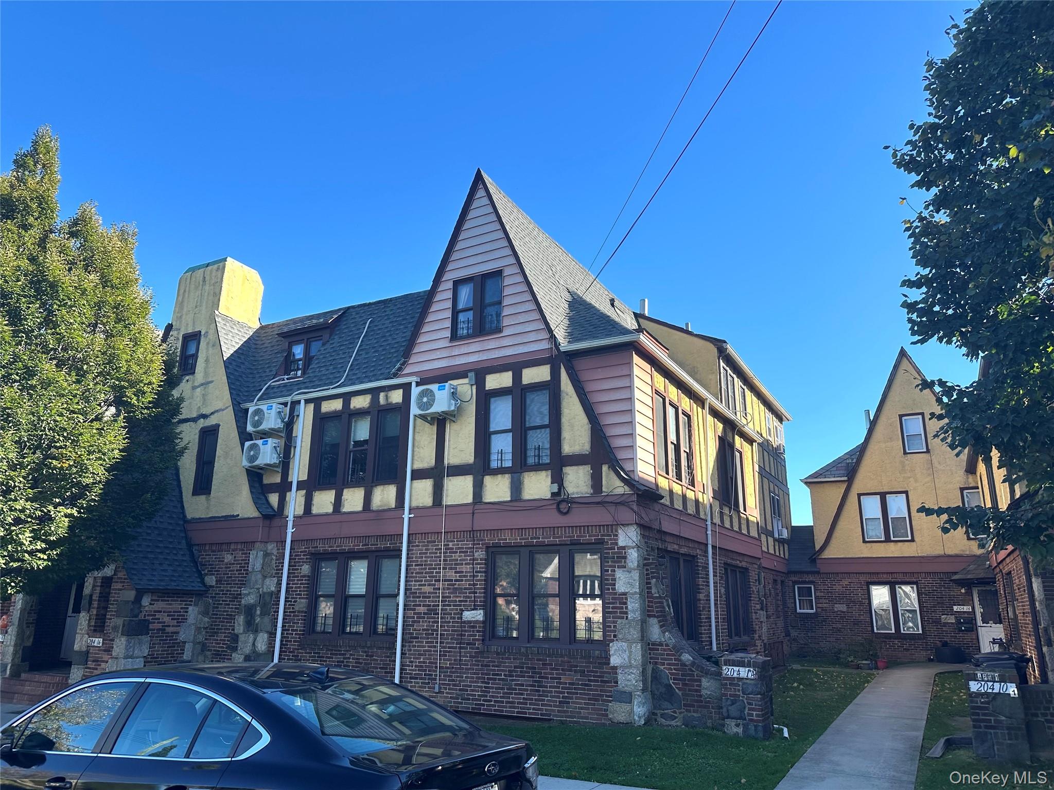 20416 42nd Avenue – For Sale