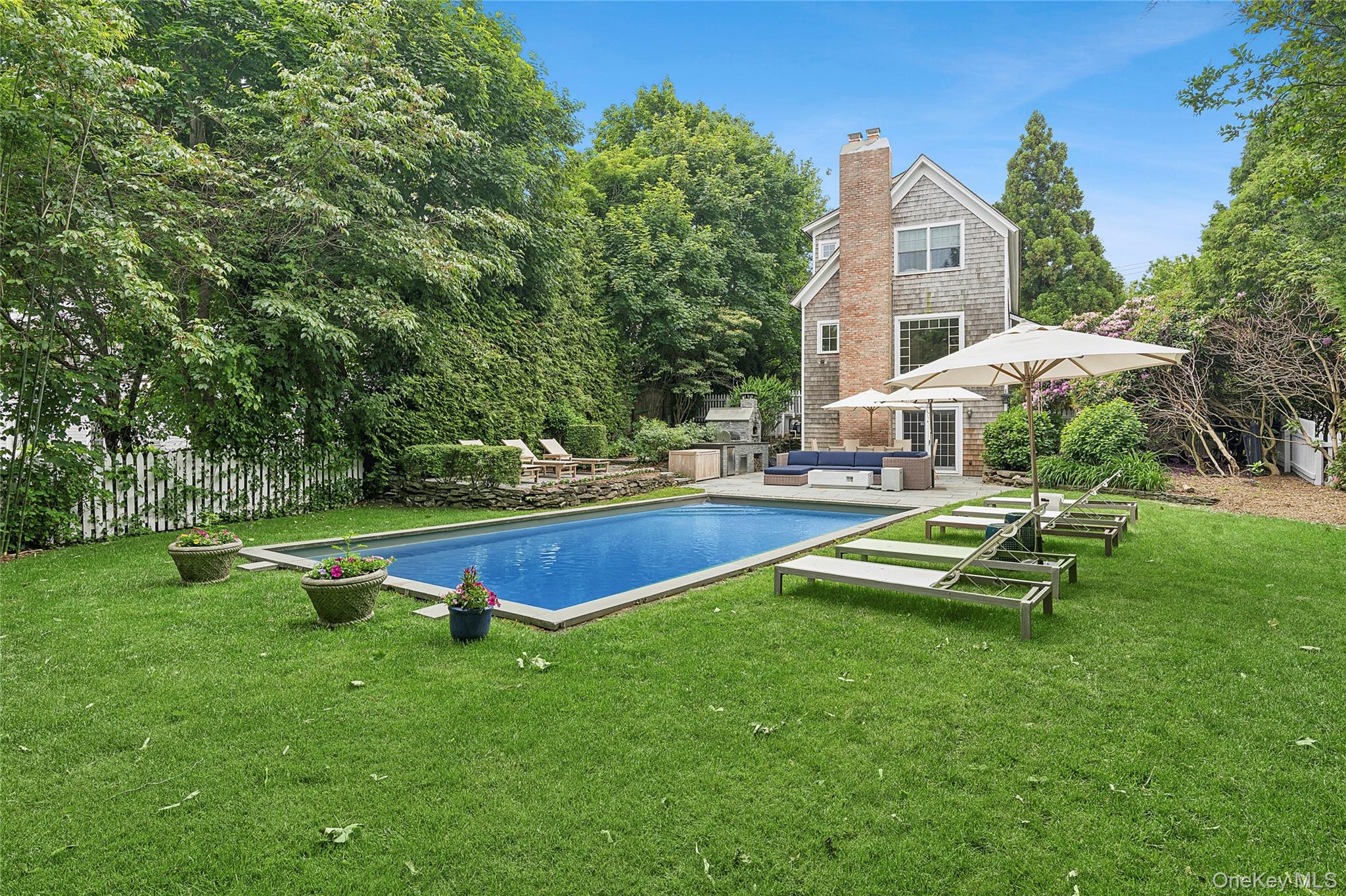 2 Schwenks Road – For Sale photo 22