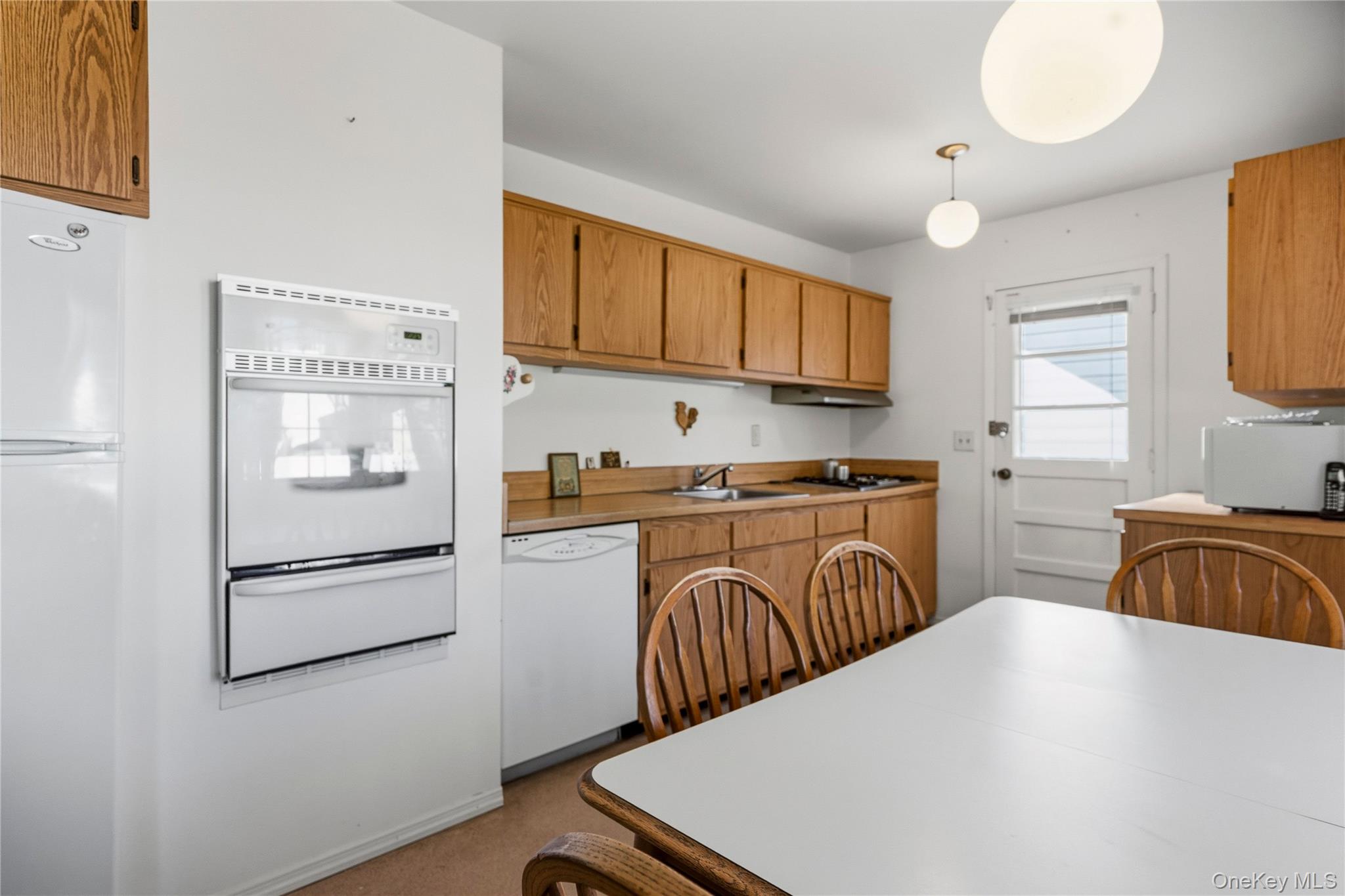 41 Spinner Lane – For Sale