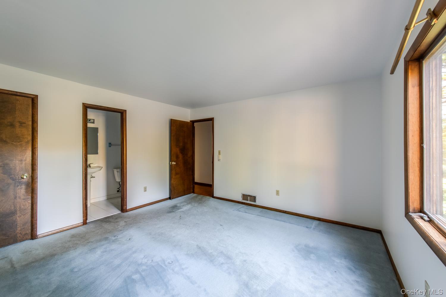 11 King Road – For Sale photo 27