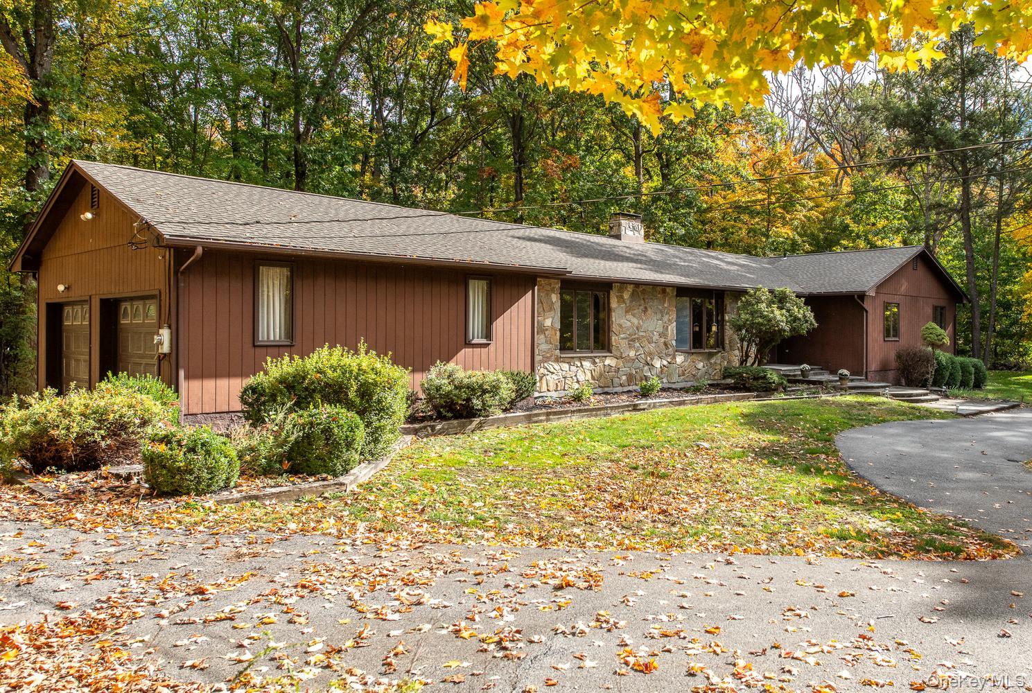 11 King Road – For Sale photo 2