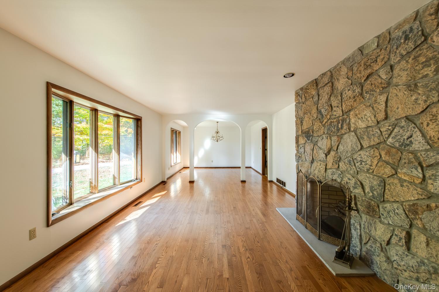 11 King Road – For Sale photo 5