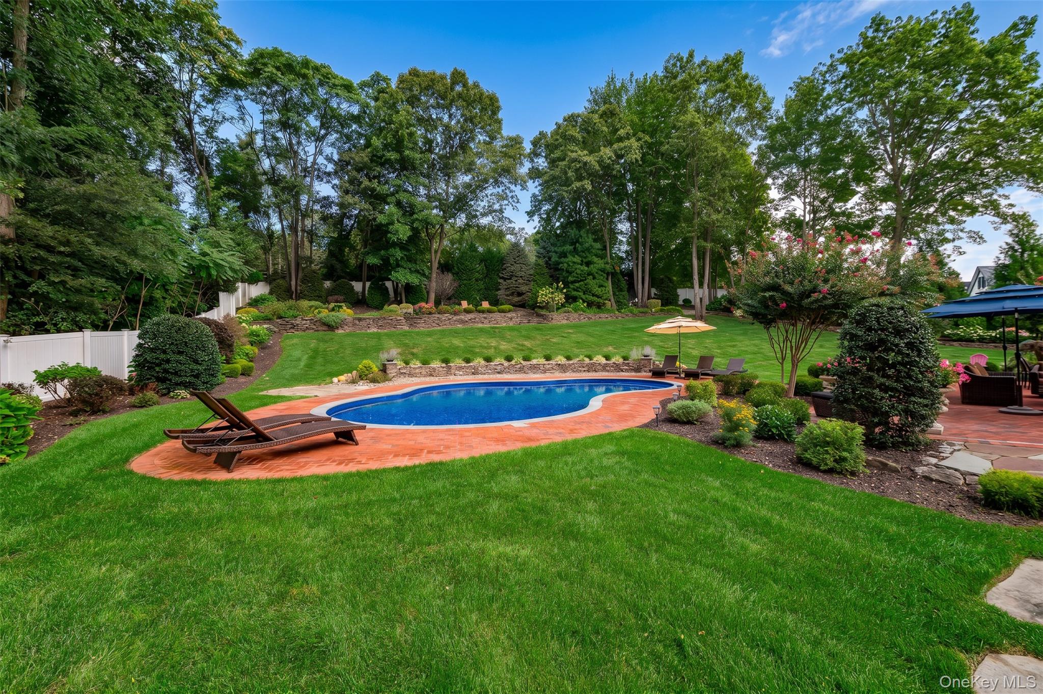 60 Elderwood Drive – For Sale photo 37