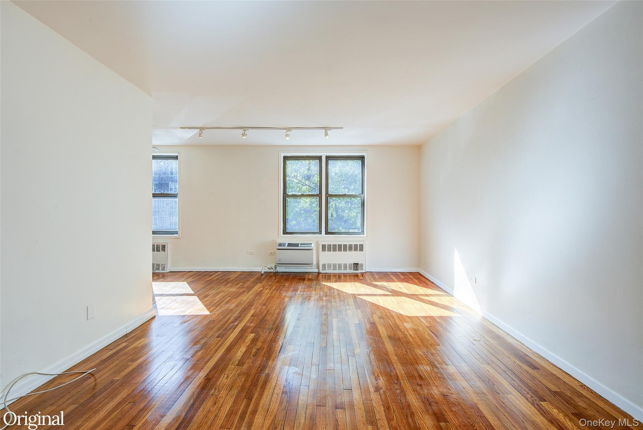 43-25 Douglaston Parkway, Unit 3A photo 7