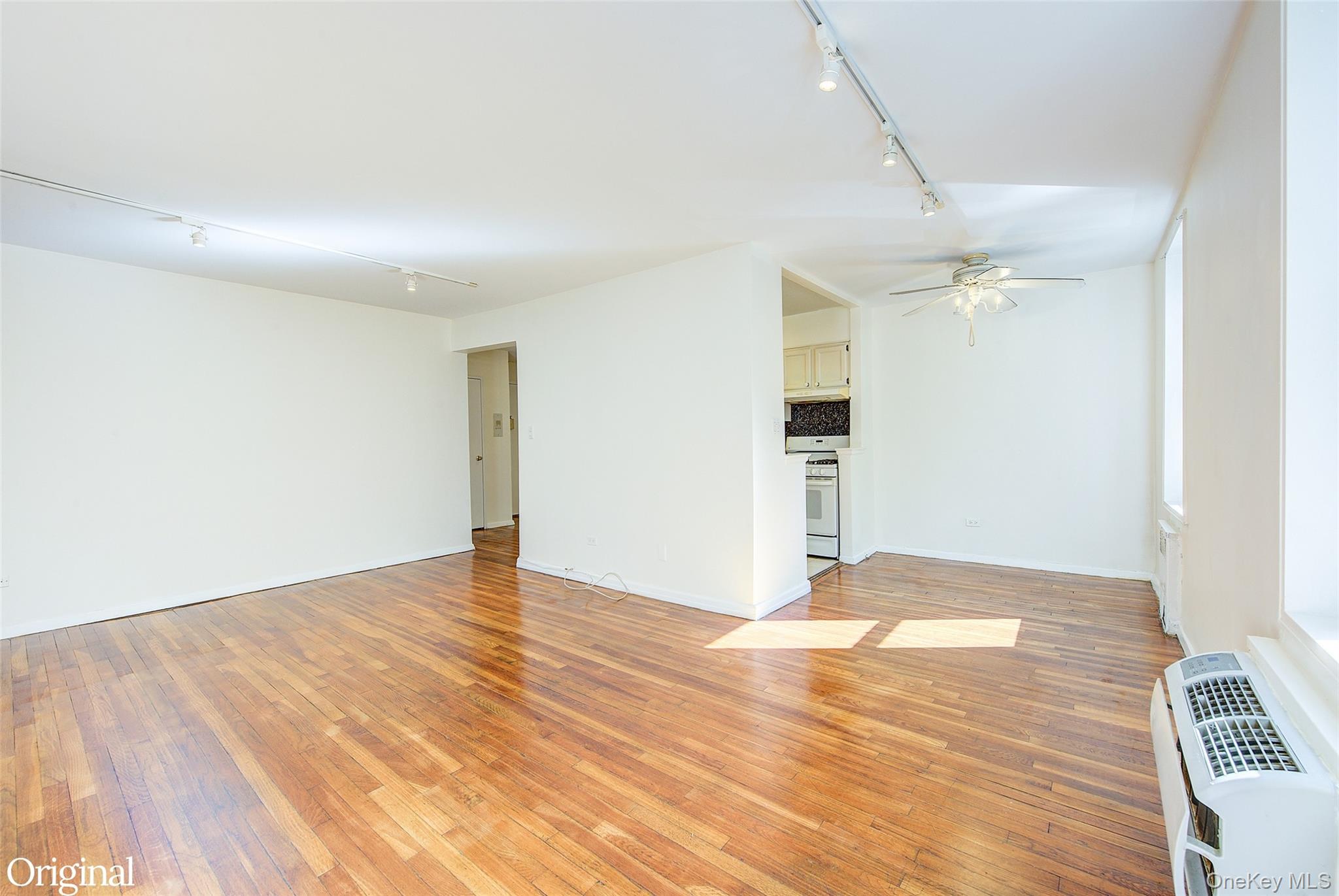 43-25 Douglaston Parkway, Unit 3A photo 5