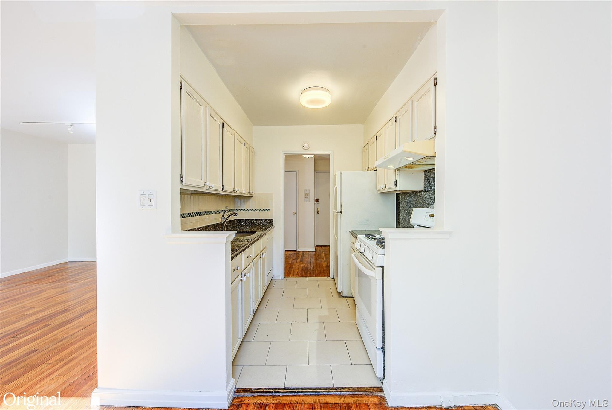 43-25 Douglaston Parkway, Unit 3A photo 10